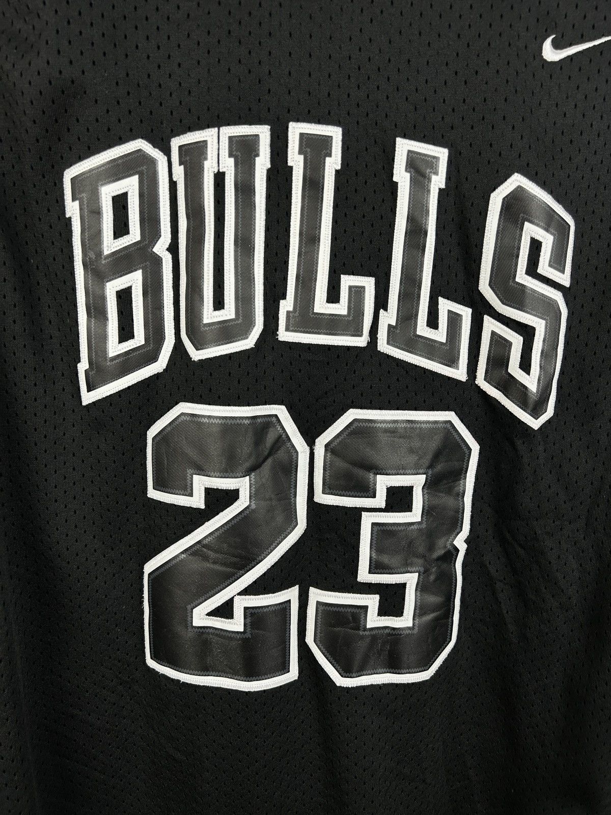 NBA Vintage Nike Chicago Bulls #23 Michael Jordan NBA Jersey XL Size US XL / EU 56 / 4 - 2 Thumbnail