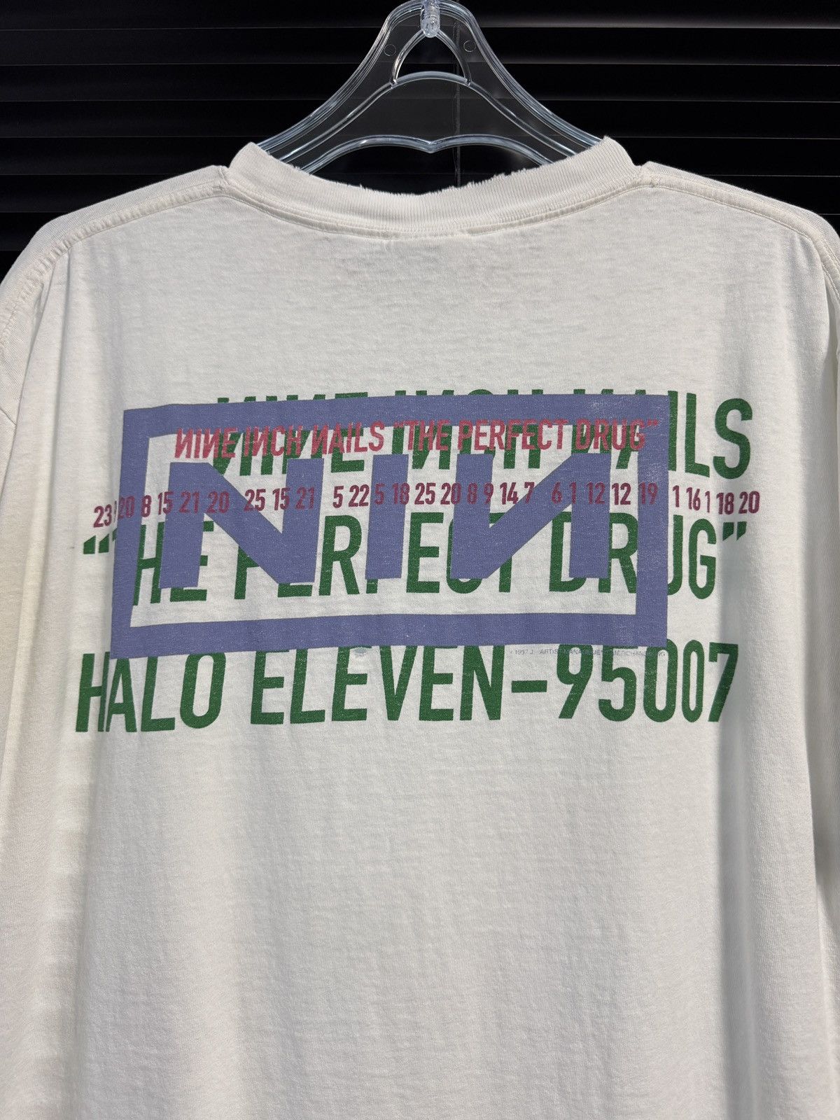 Band Tees Vintage 90s Nine Inch Nails Halo Eleven Shirt Size US XL / EU 56 / 4 - 6 Thumbnail