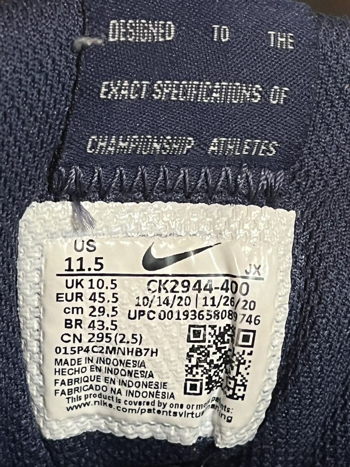 Nike Nike Venture Runner Midnight Navy - CK2944-400 Size US 11.5 / EU 44-45 - 4 Thumbnail