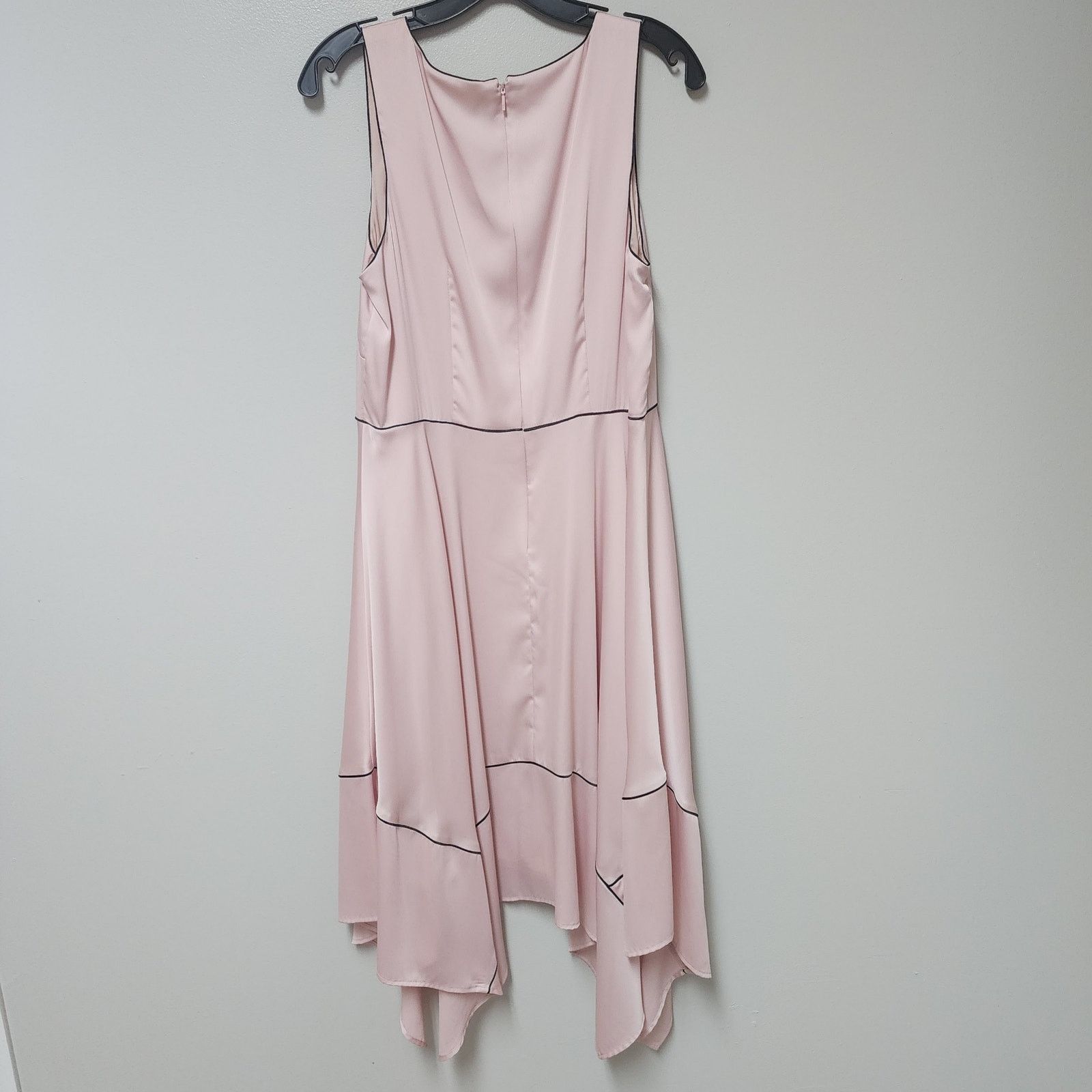 Donna Karan NWT! Donna Karan Dress Handkerchief Water Garden Pink Sz M Size M / US 6-8 / IT 42-44 - 2 Thumbnail