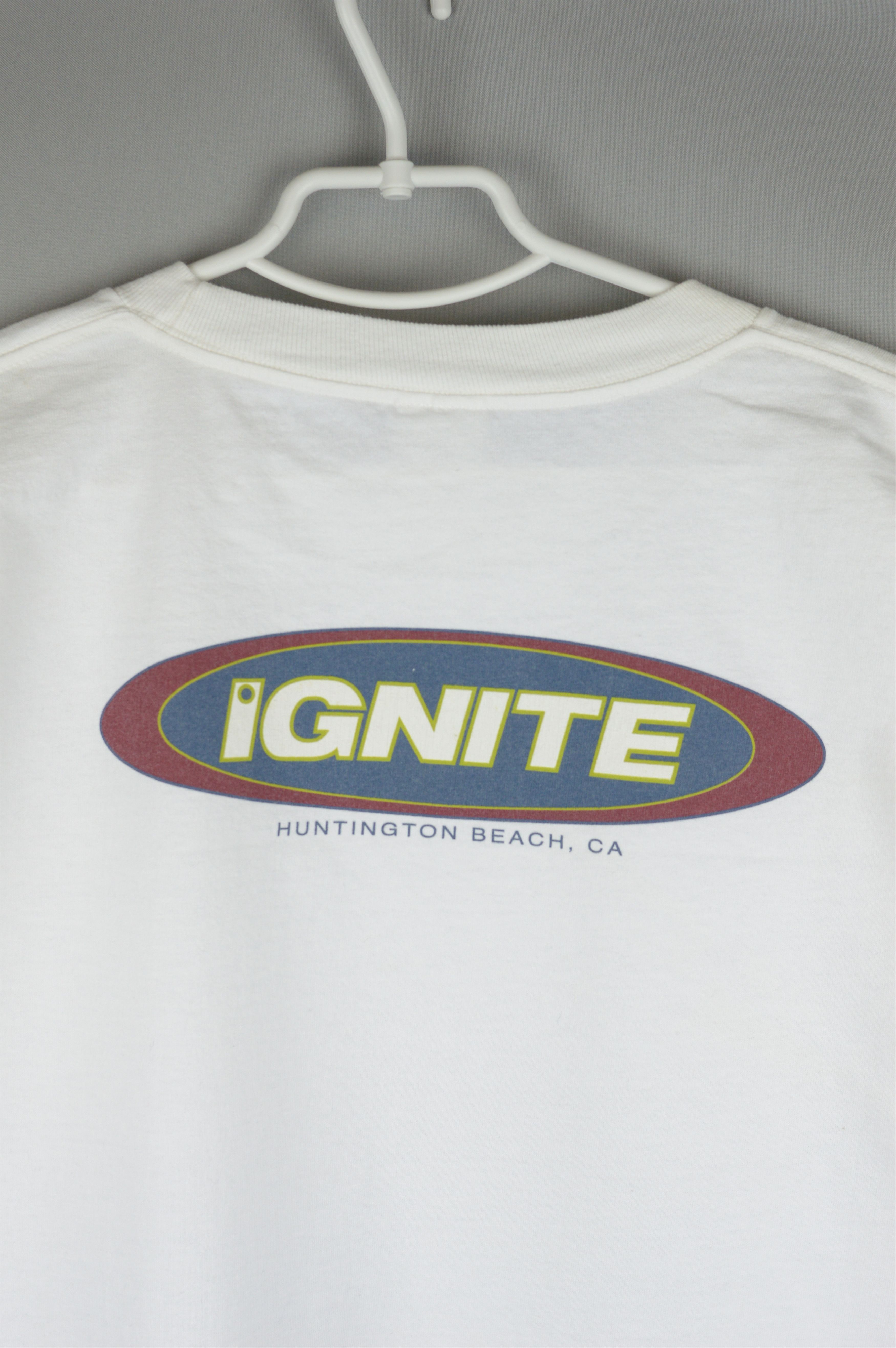 Vintage Vintage Ignite Huntington Beach 90s t shirt Size US XL / EU 56 / 4 - 4 Thumbnail