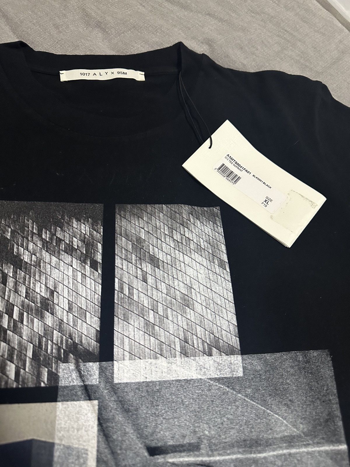 1017 ALYX 9SM 1017 Alyx 9sm Print S/S Tee Black Size US XL / EU 56 / 4 - 2 Thumbnail