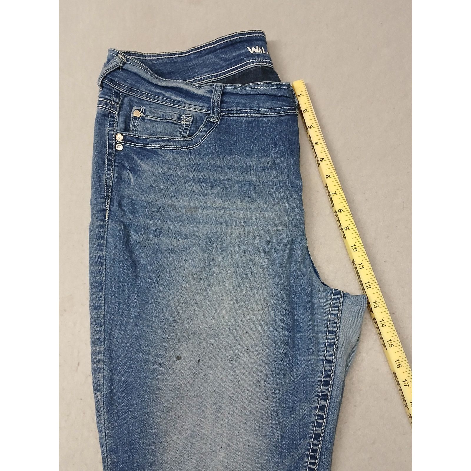 Other Wallflower (40") Vintage Relaxed Boot Cut Blue Denim Jeans Size 40" / US 18 - 2 Thumbnail