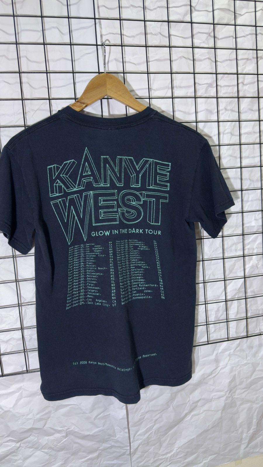Kanye West Vintage 00's kanye west glow in the dark tour tee shirt Size US S / EU 44-46 / 1 - 6 Thumbnail