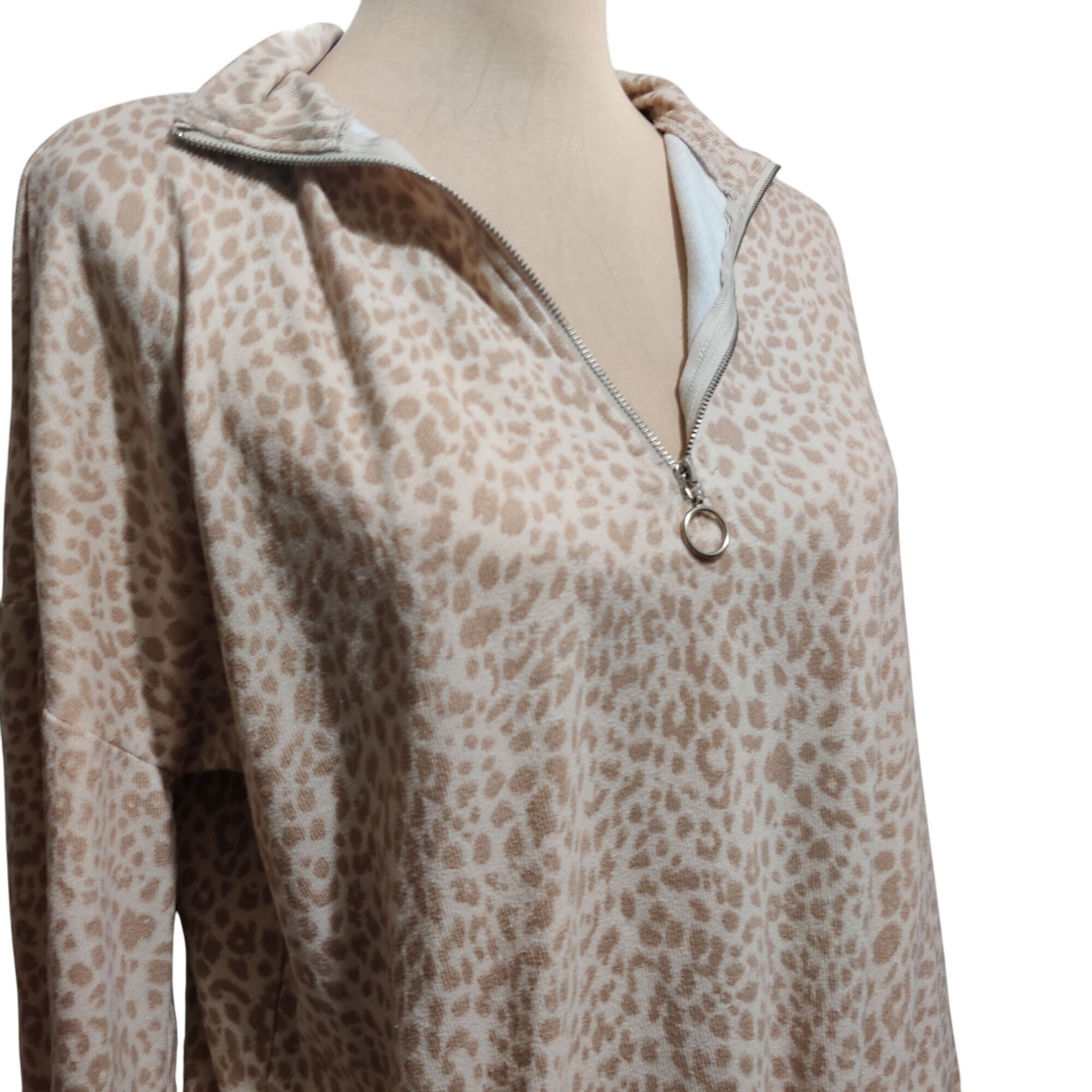 Other Fred David Beige Leopard Quarter Zip Cropped Pullover Drawst Size M / US 6-8 / IT 42-44 - 3 Thumbnail