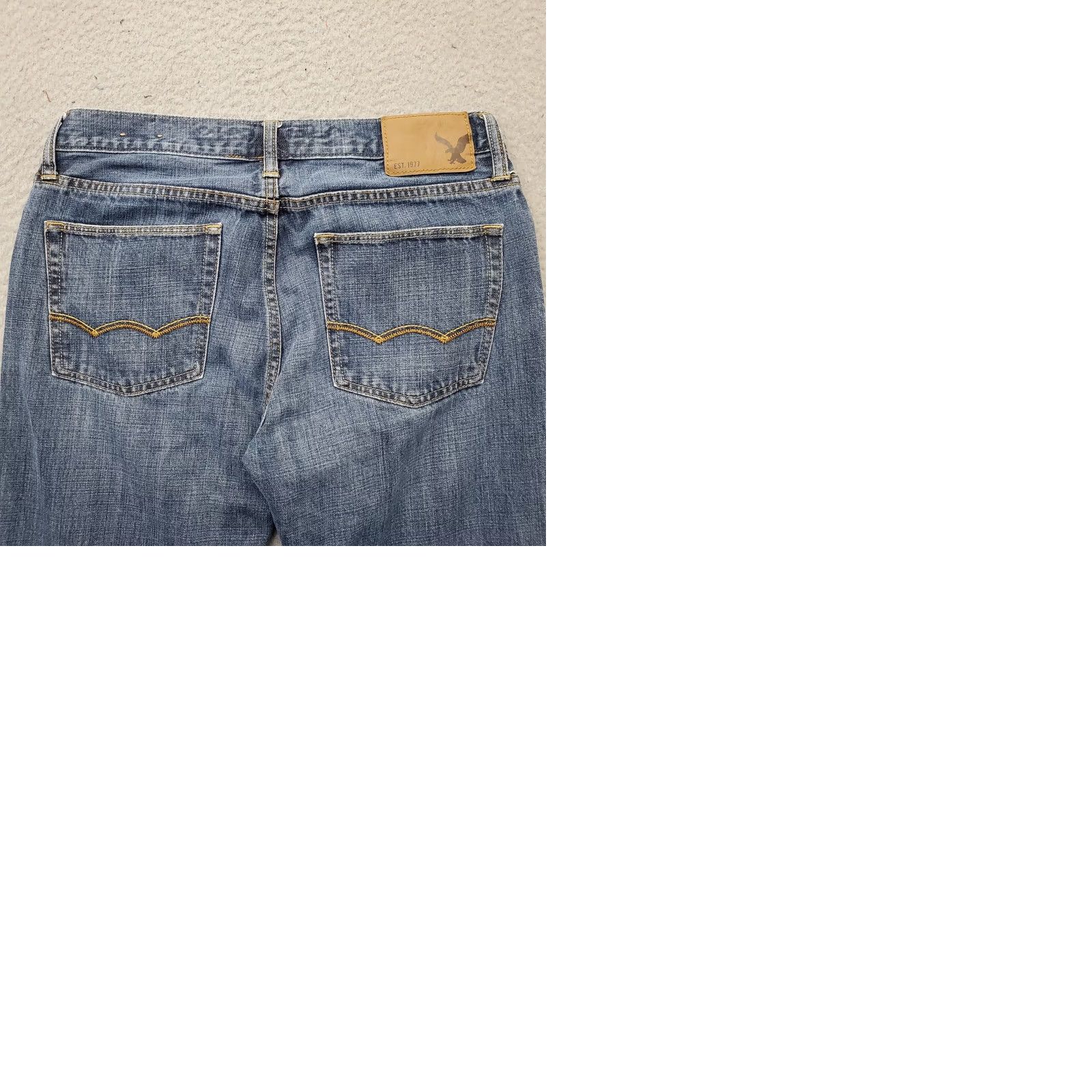 American Eagle Outfitters American Eagle Outfitters Jeans Mens 30x34 Blue Denim Straight Leg 5-Pocket Comfort Regular Mens Size 30 Blue Denim Jeans SKU F51260 Size US 30 / EU 46 - 9 Thumbnail
