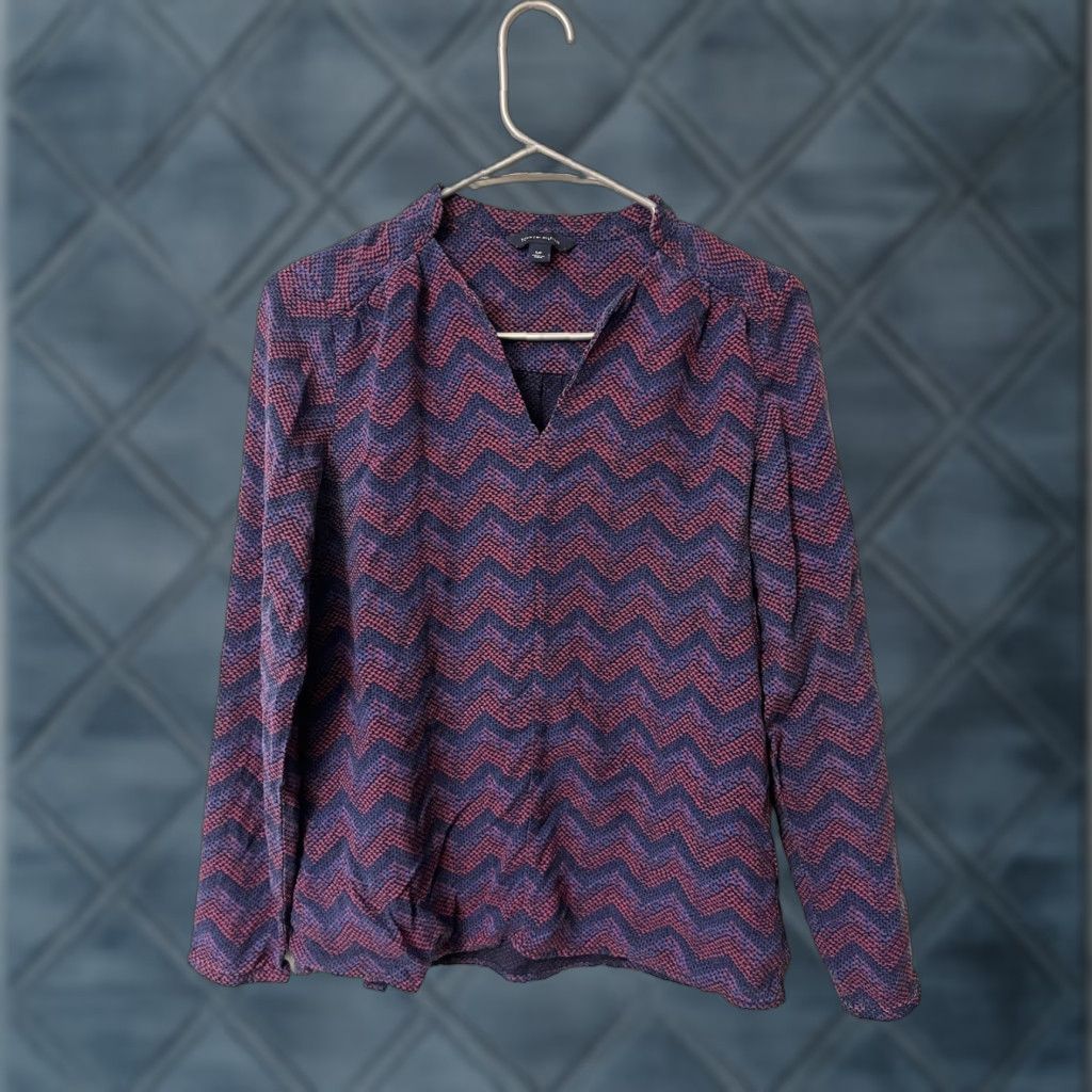 Tommy Hilfiger Tommy Hilfiger Shirt Pullover Long Sleeve V-Neck Multicolor Geometric Pattern Small Women Popover Blouse Size S / US 4 / IT 40 - 1 Thumbnail