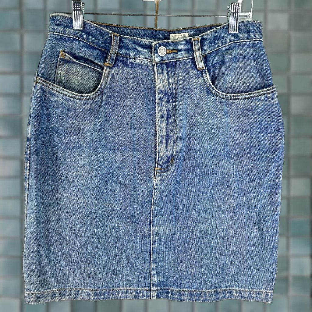 Bill Blass VINTAGE Bill Blass Denim A Line Jeans Skirt Women's Size 12 Blue Size 34" / US 12 / IT 48 - 1 Thumbnail