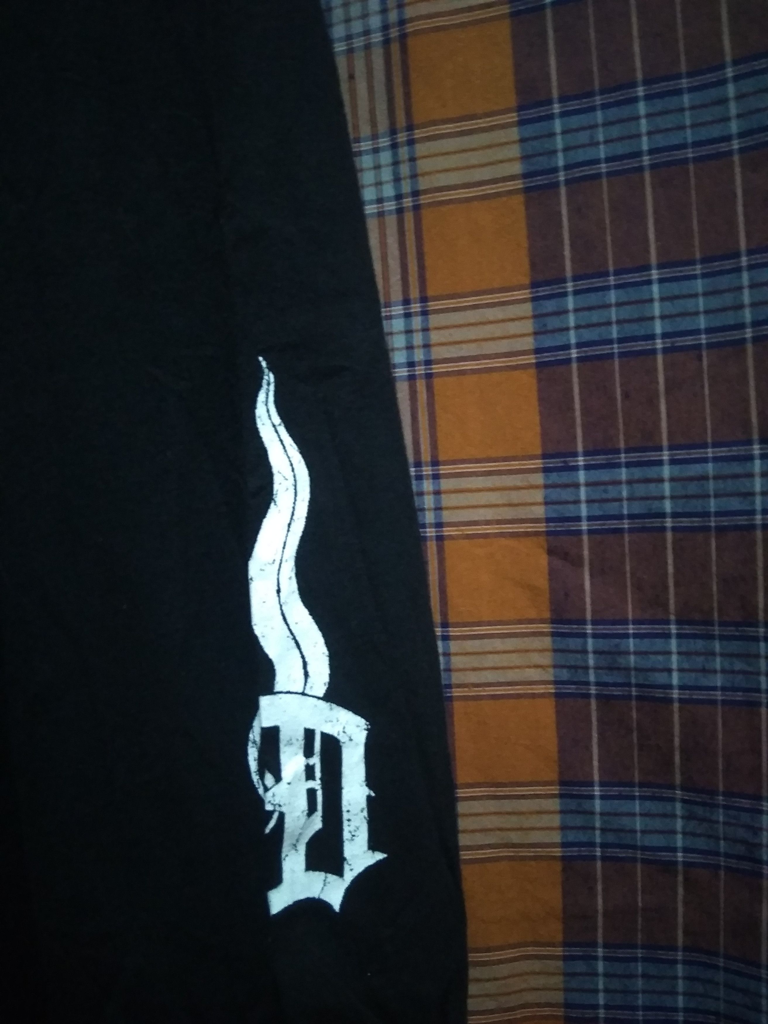 Band Tees Rare Vintage 90s Deftones tribal font spell out logo Size US L / EU 52-54 / 3 - 6 Thumbnail