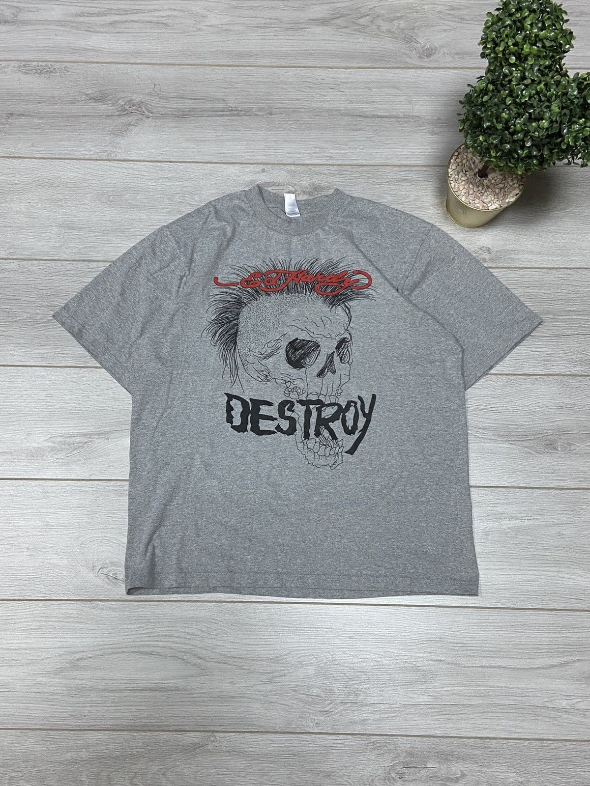 Ed Hardy Ed Hardy Destroy skull 💀 Punks not dead 90s vintage t-shirts Size US L / EU 52-54 / 3 - 1 Thumbnail