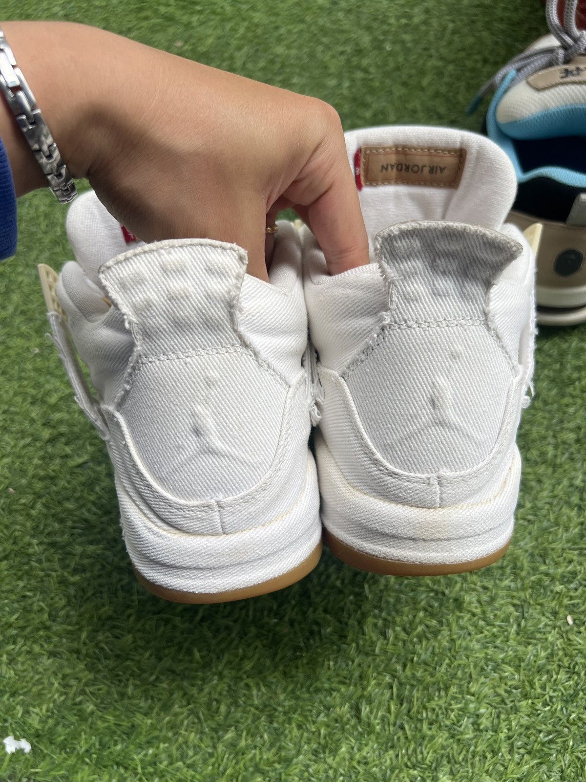 Jordan Brand × Levi's Jordan 4 Retro Levi's White (Levi's Tag) Men's - AO2571-100 Size US 10.5 / EU 43-44 - 5 Thumbnail