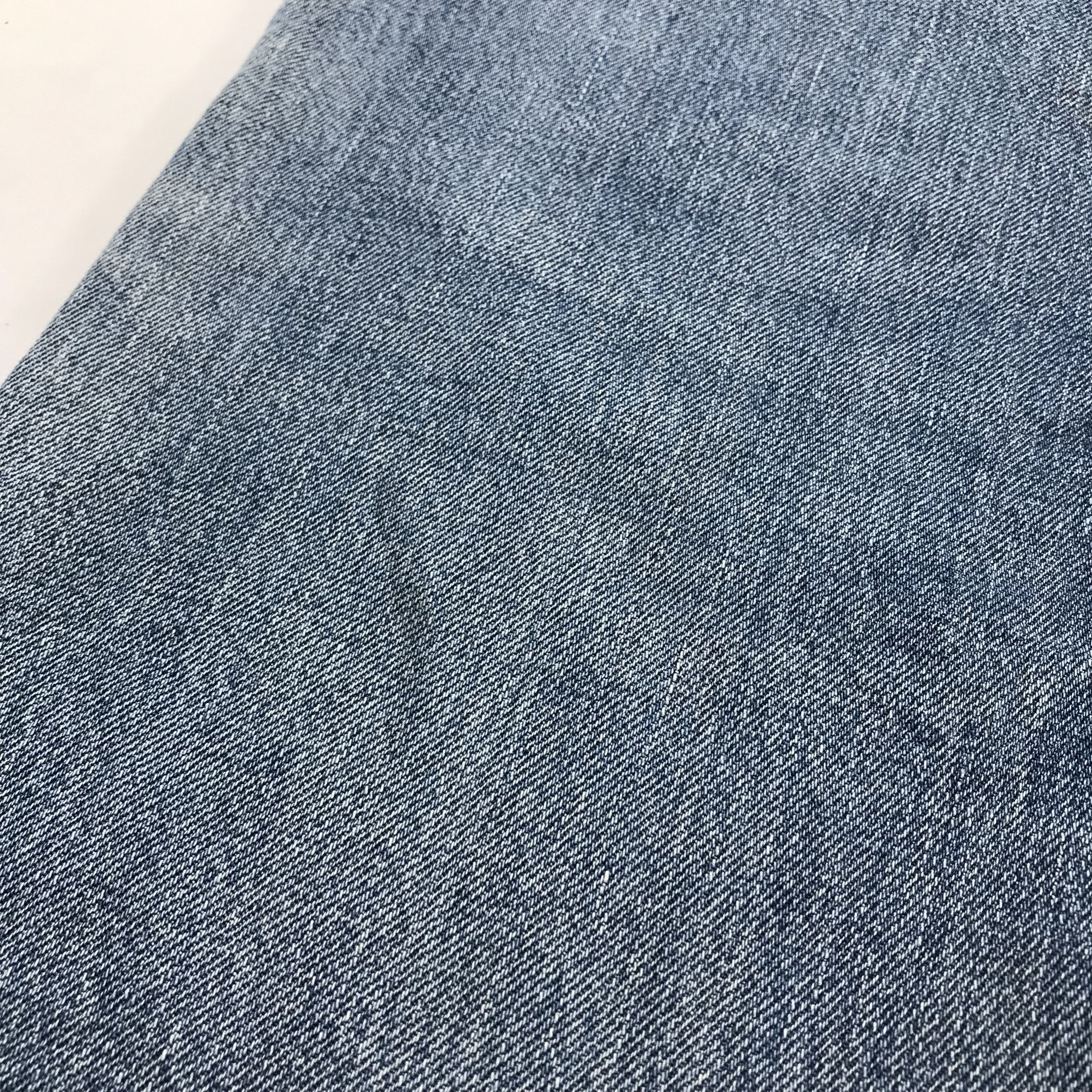 Levi's Vintage Levis 517 Bootcut Jean Distressed Faded Denim KJ3467 Size US 36 / EU 52 - 8 Thumbnail