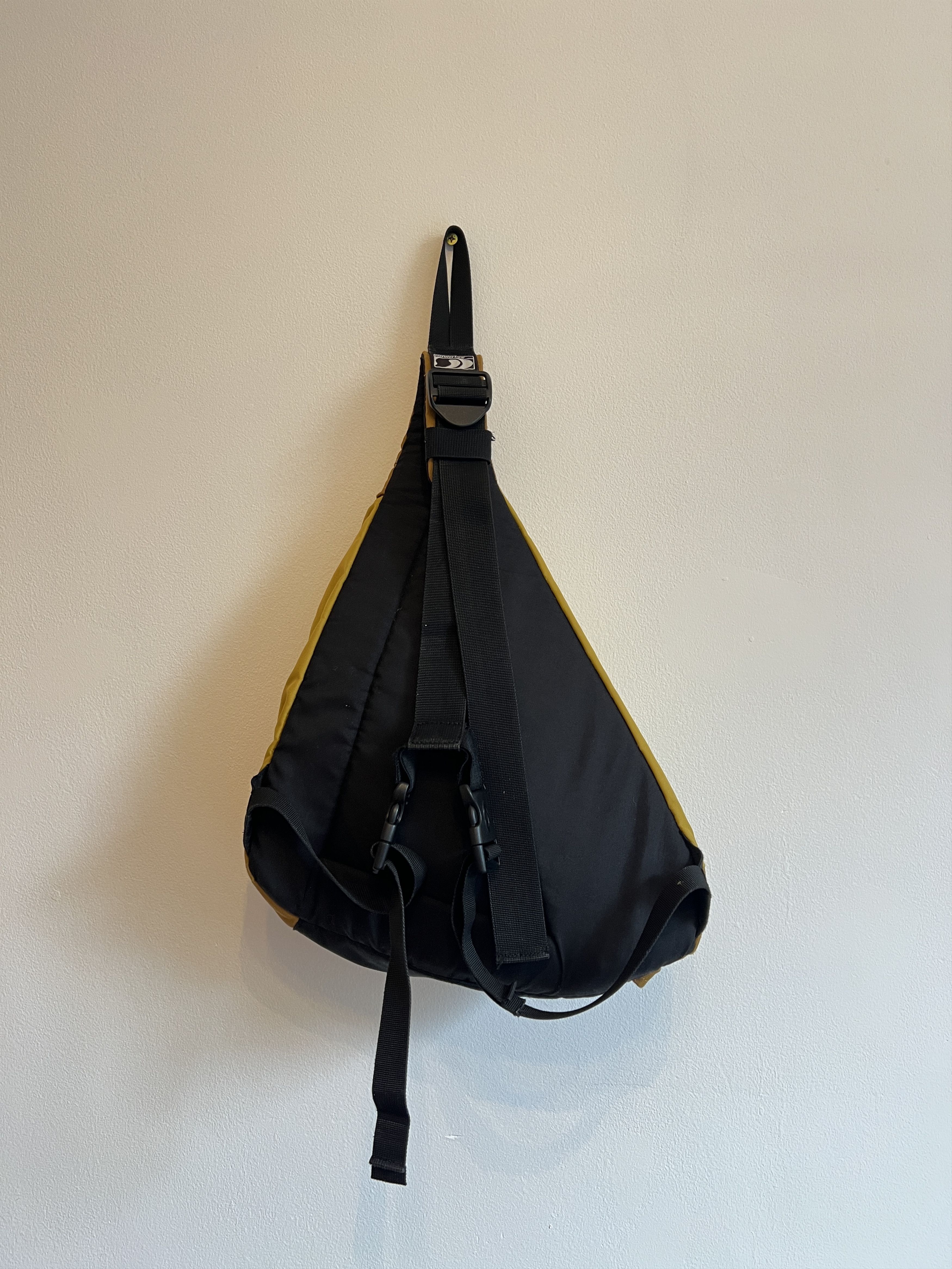Salomon Salomon vintage tri-harness sling bag SAMPLE | Grailed