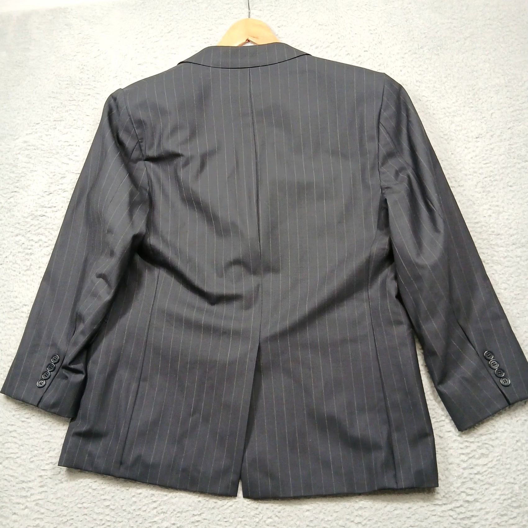 Brooks Brothers Brooks Brothers 346 Blazer Shirt? (No, keep to rules) Size 44R - 3 Thumbnail