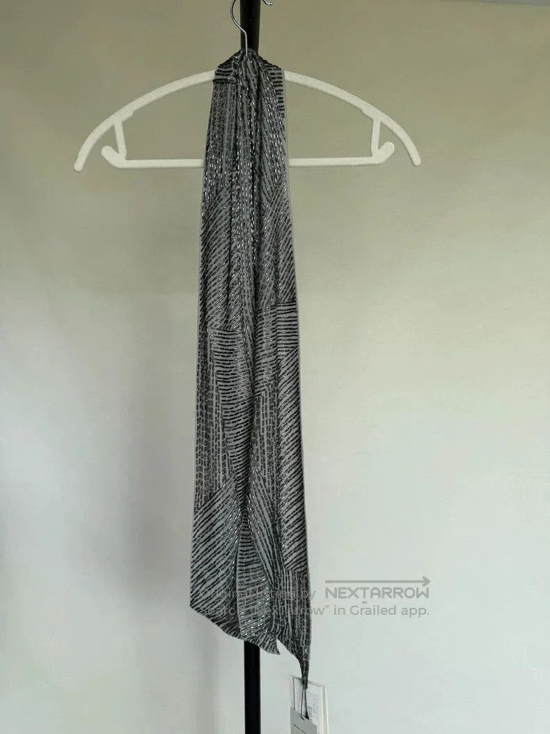 Dries Van Noten Dries van Noten Beaded Silk Scarf. Size ONE SIZE - 7 Thumbnail