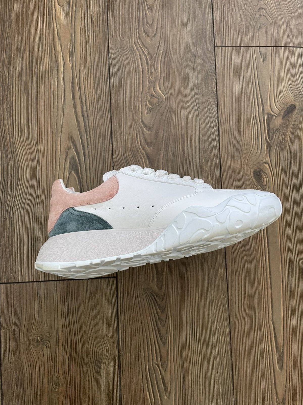 Alexander McQueen Alexander McQueen Court Leather Low Top Sneakers Women’s Size US 10 / IT 40 - 4 Thumbnail