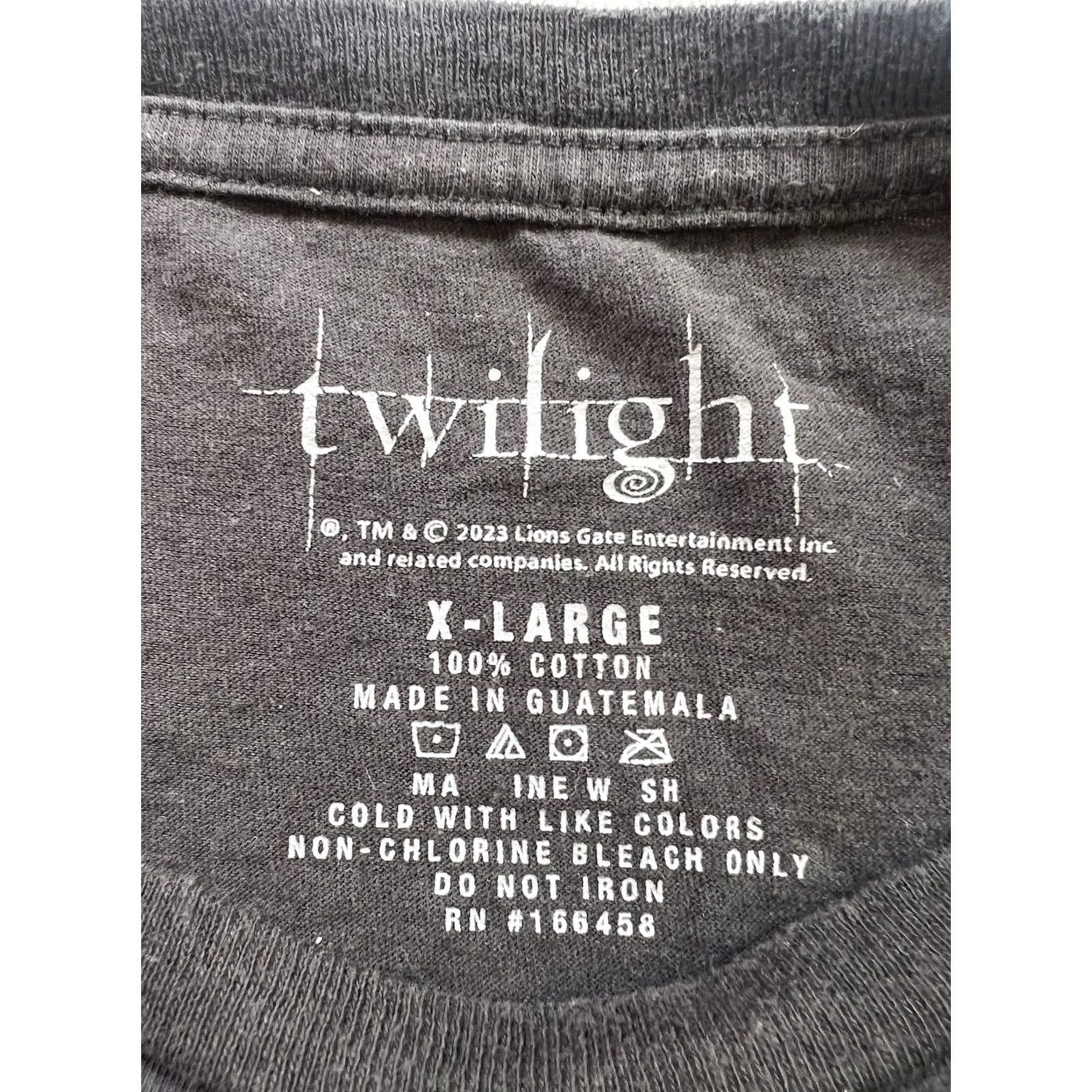 Bell Twilight Black T-Shirt Women's XL Crew Neck 100% Cotton Short Sleeve Classic Fit Unisex Adults Movie Theme Size XL / US 12-14 / IT 48-50 - 5 Thumbnail