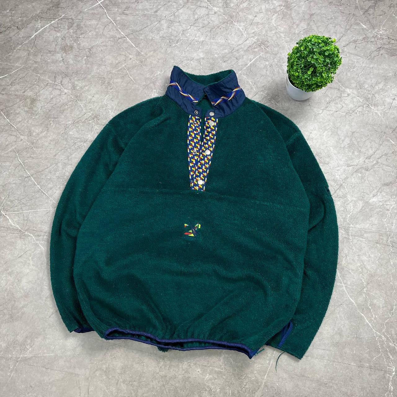 Vintage Vintage Helly Hanses Sherpa Fleece Sweatshirt Size L Size US L / EU 52-54 / 3 - 3 Thumbnail