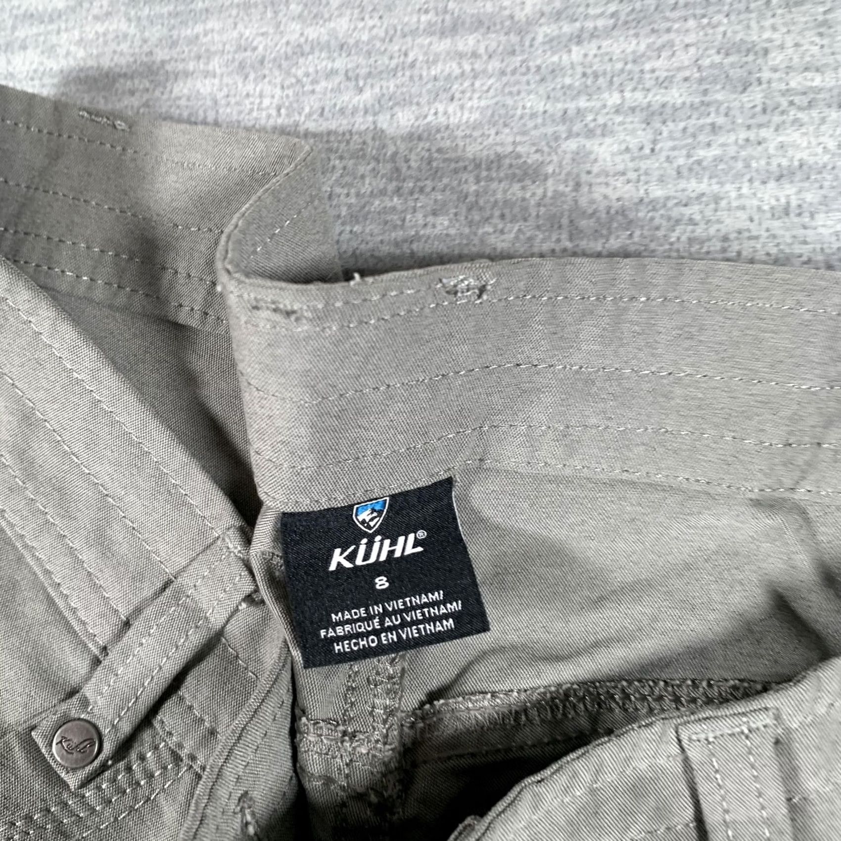 Vintage Kuhl Capri Pants Womens 8 Gray Nylon Blend Crop Lightweight Hiking Travel Pants Size 30" / US 8 / IT 44 - 4 Thumbnail