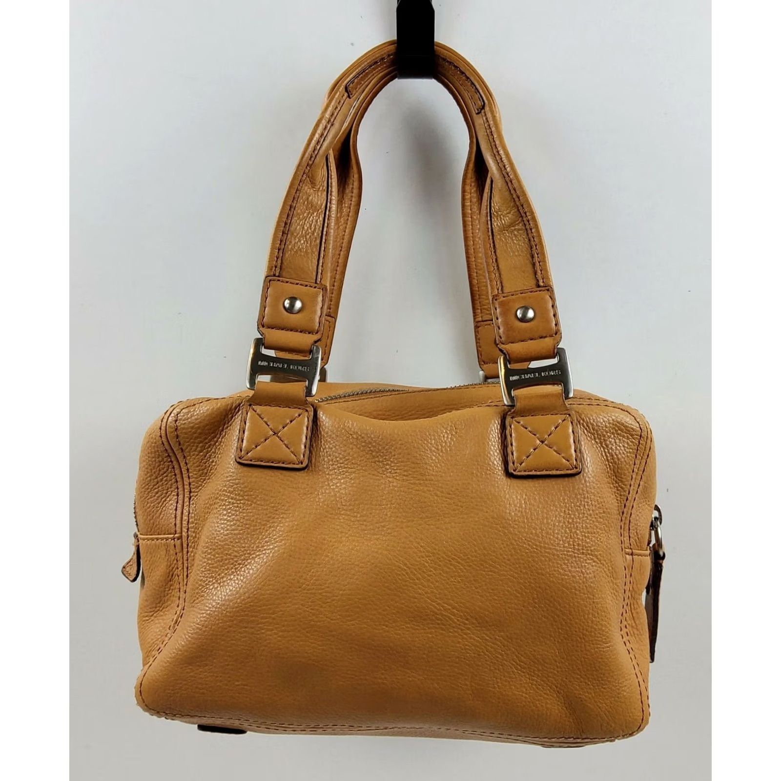 Michael Kors Michael Kors Leather Barrel Satchel Handbag Purse Tan Womens Medium Brown Leather Zip Closure Satchel Purse Size ONE SIZE - 3 Thumbnail