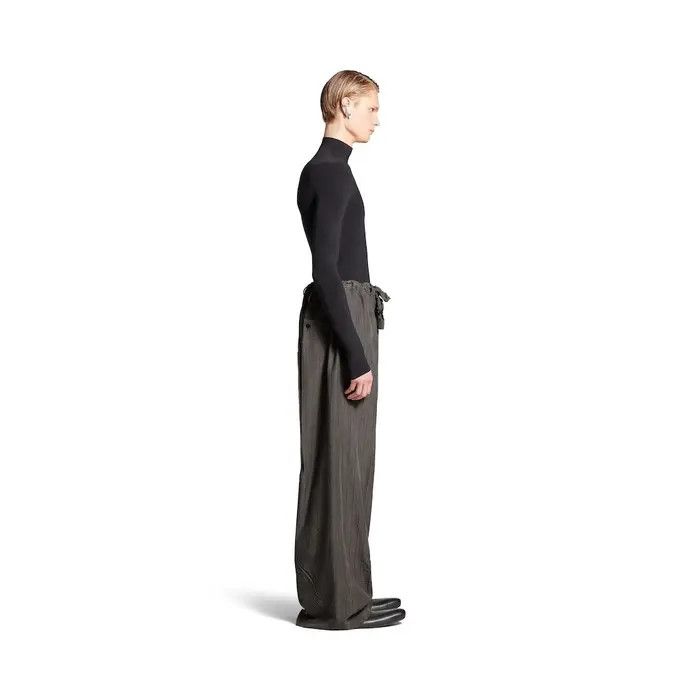 Balenciaga o1w1db10126 Fluid Tailored Pants in Grey Size US 32 / EU 48 - 2 Thumbnail