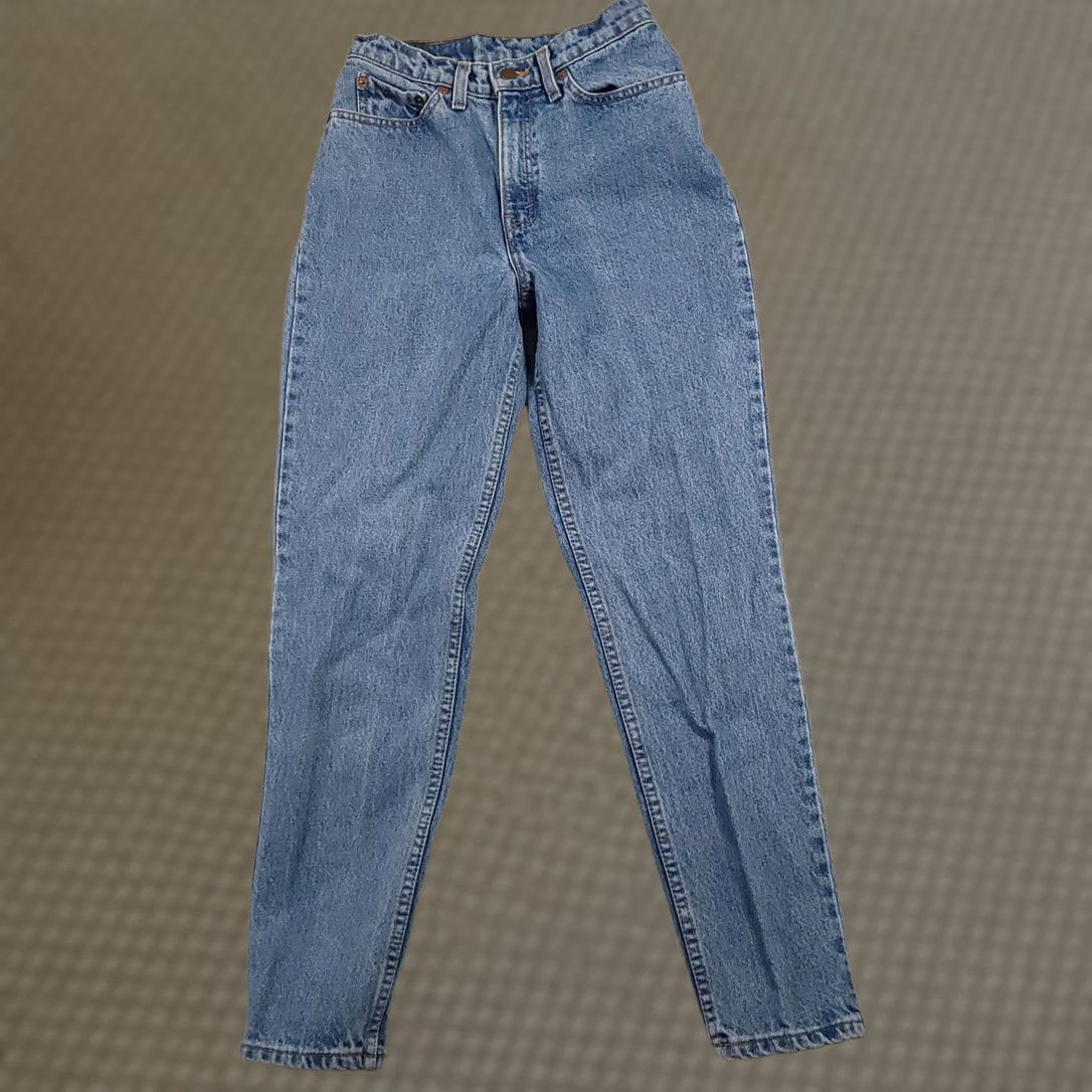 Levi's VINTAGE Levi's Jeans Womens 7 Slim Fit Tapered Leg High Rise Denim Blue 90s Mens? Women? (Please confirm) Size 28" / US 6 / IT 42 - 1 Thumbnail