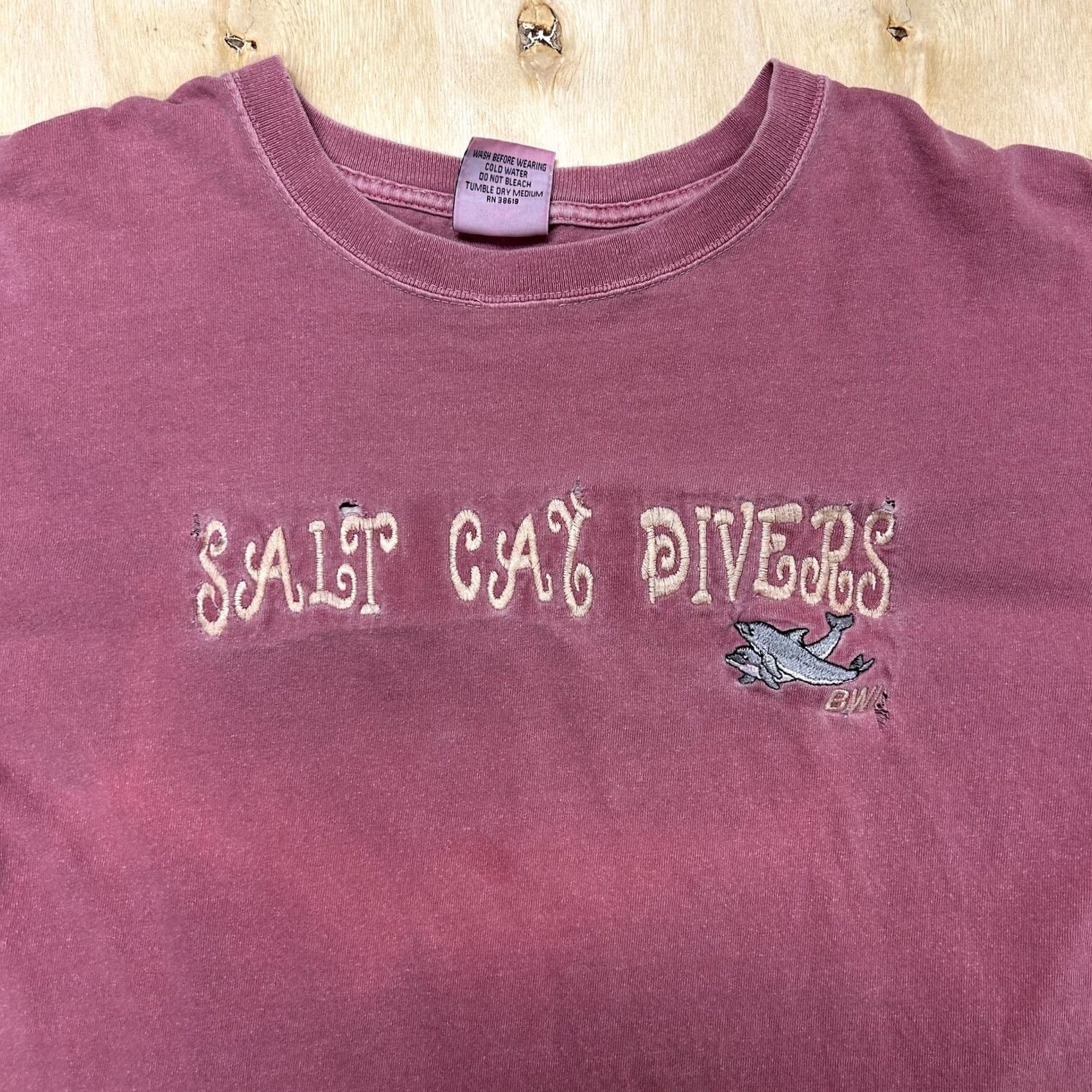 Anvil Salt Cay Divers Shirt Mens Large Pink Scuba Diving Graphic Tee T-Shirt Anvil Size US L / EU 52-54 / 3 - 2 Thumbnail
