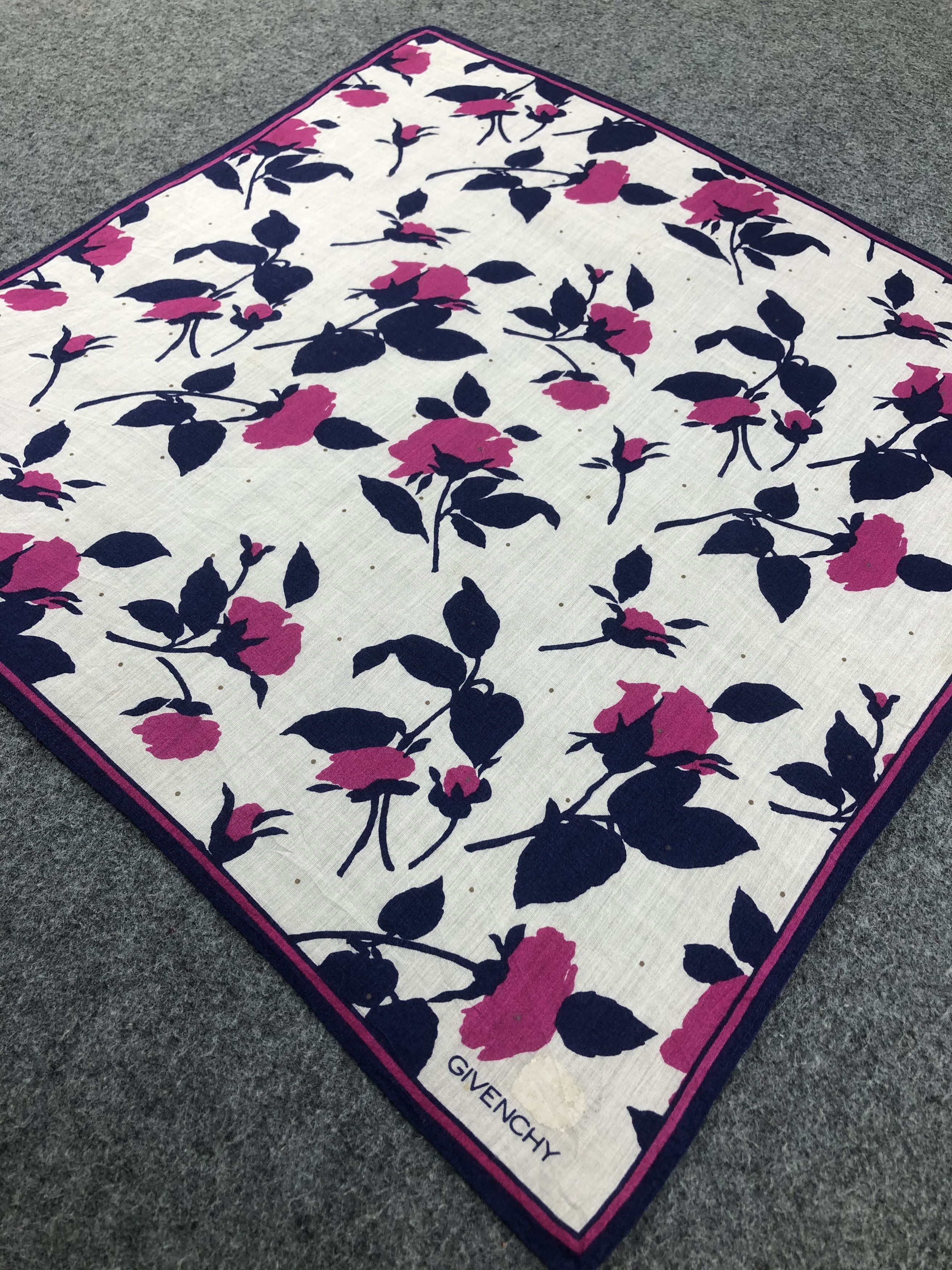 Vintage Givenchy Floral Handkerchief / Bandana / Neckerchief A694 Size ONE SIZE - 4 Thumbnail