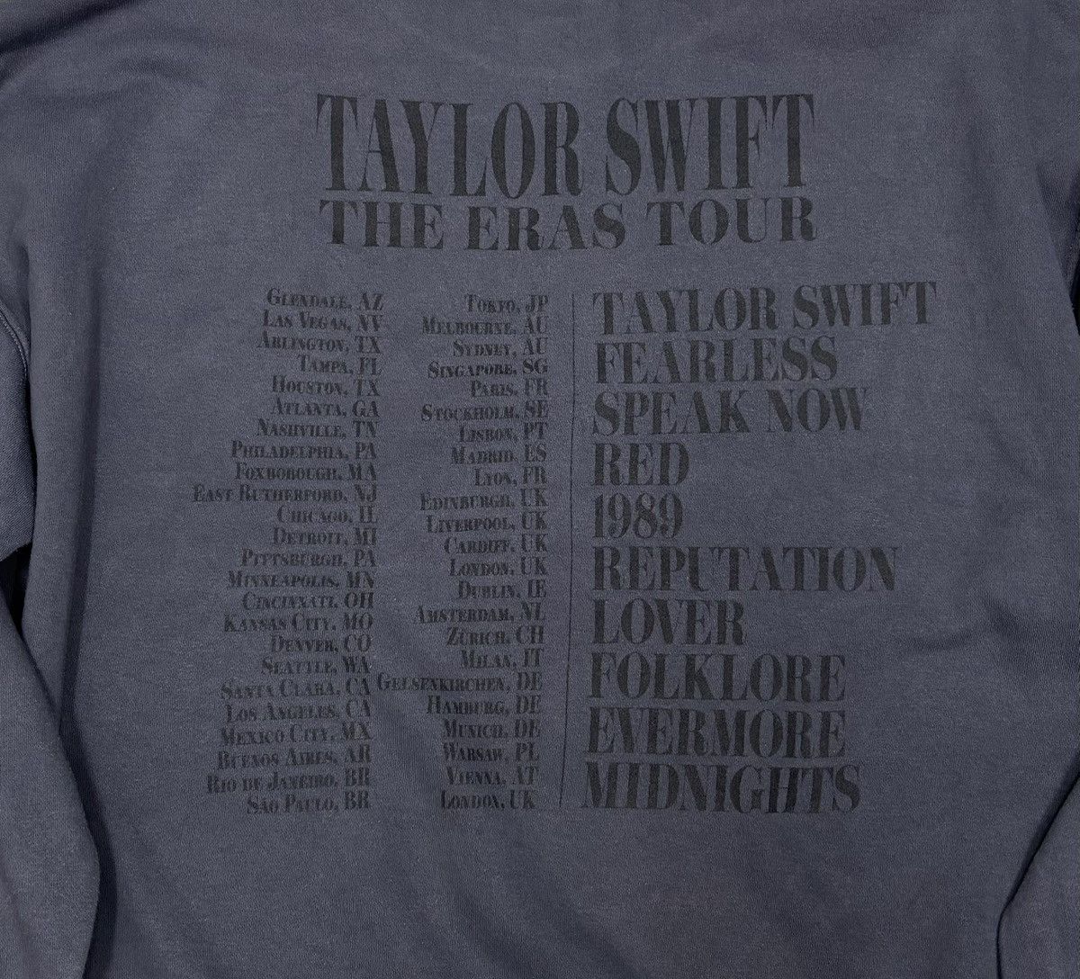 Band Tees Vintage Taylor Swift The Eras Tour Boxy Sweatshirt Size US XXL / EU 58 / 5 - 2 Thumbnail