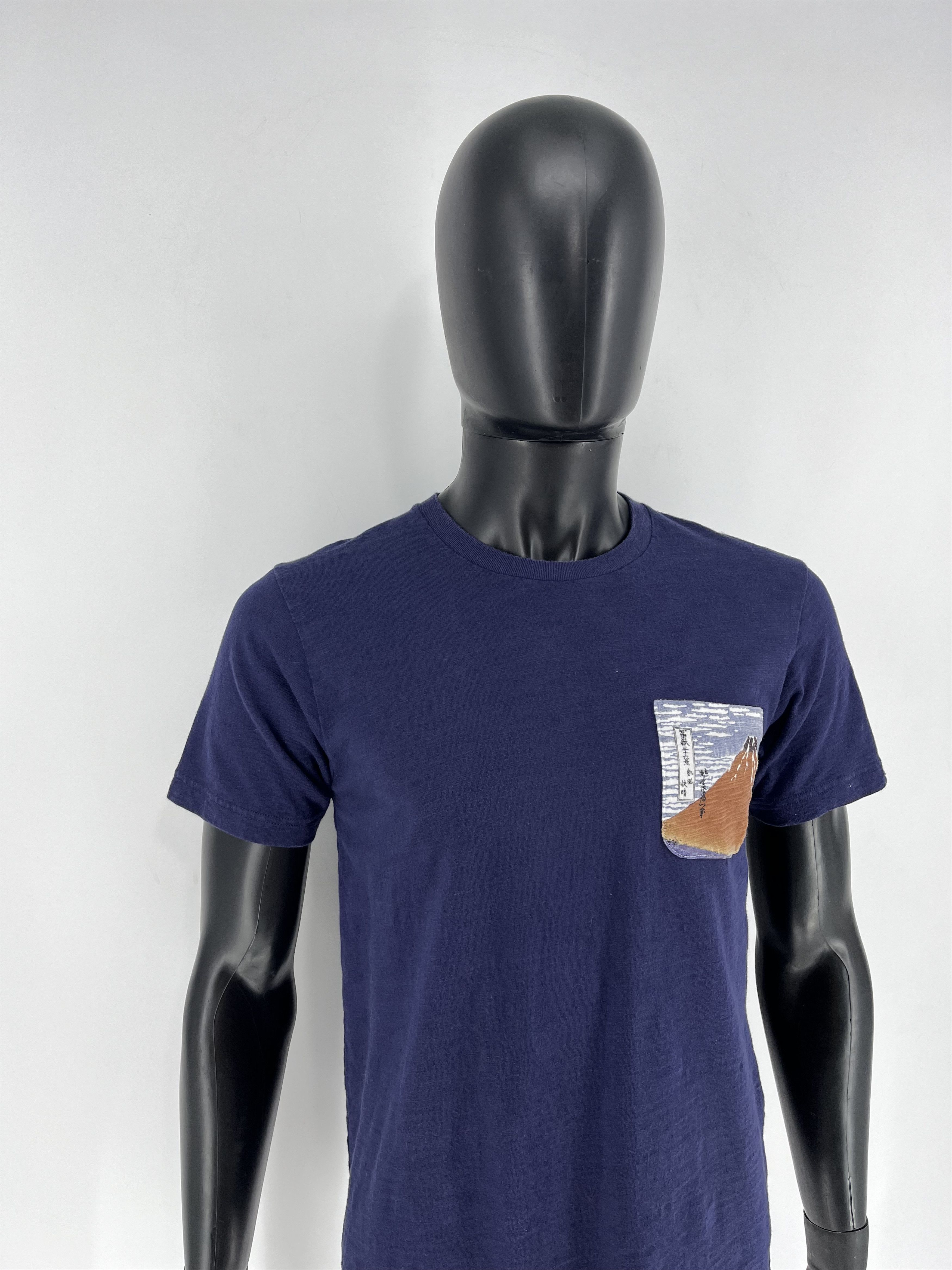 Japanese Brand × Uniqlo Mens Uniqlo Hokusai Blue T Shirt art tee Japanese Brand y2k Size US S / EU 44-46 / 1 - 3 Thumbnail
