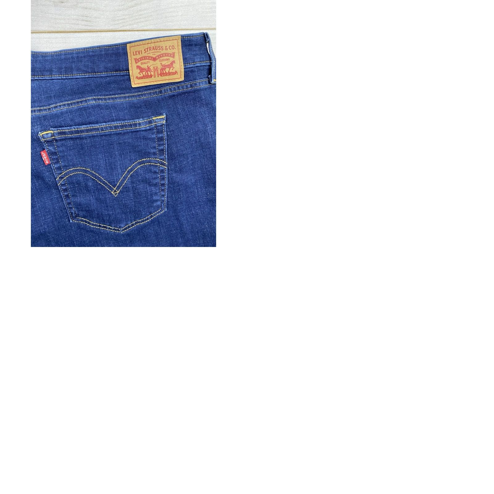 Levi's VINTAGE Levi's Womens Jeans 26W Blue Denim Boyfriend Fit Stretch Comfort Plus Sz 2 Womens Jeans 5-Pocket Design Dark Wash Regular Rise High Rise N/A Size 26" / US 2 / IT 38 - 9 Thumbnail
