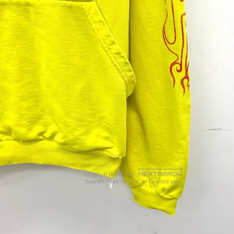 Balenciaga Balenciaga Yellow Logo Letter Flame Pattern Printed Cotton Size US M / EU 48-50 / 2 - 4 Thumbnail