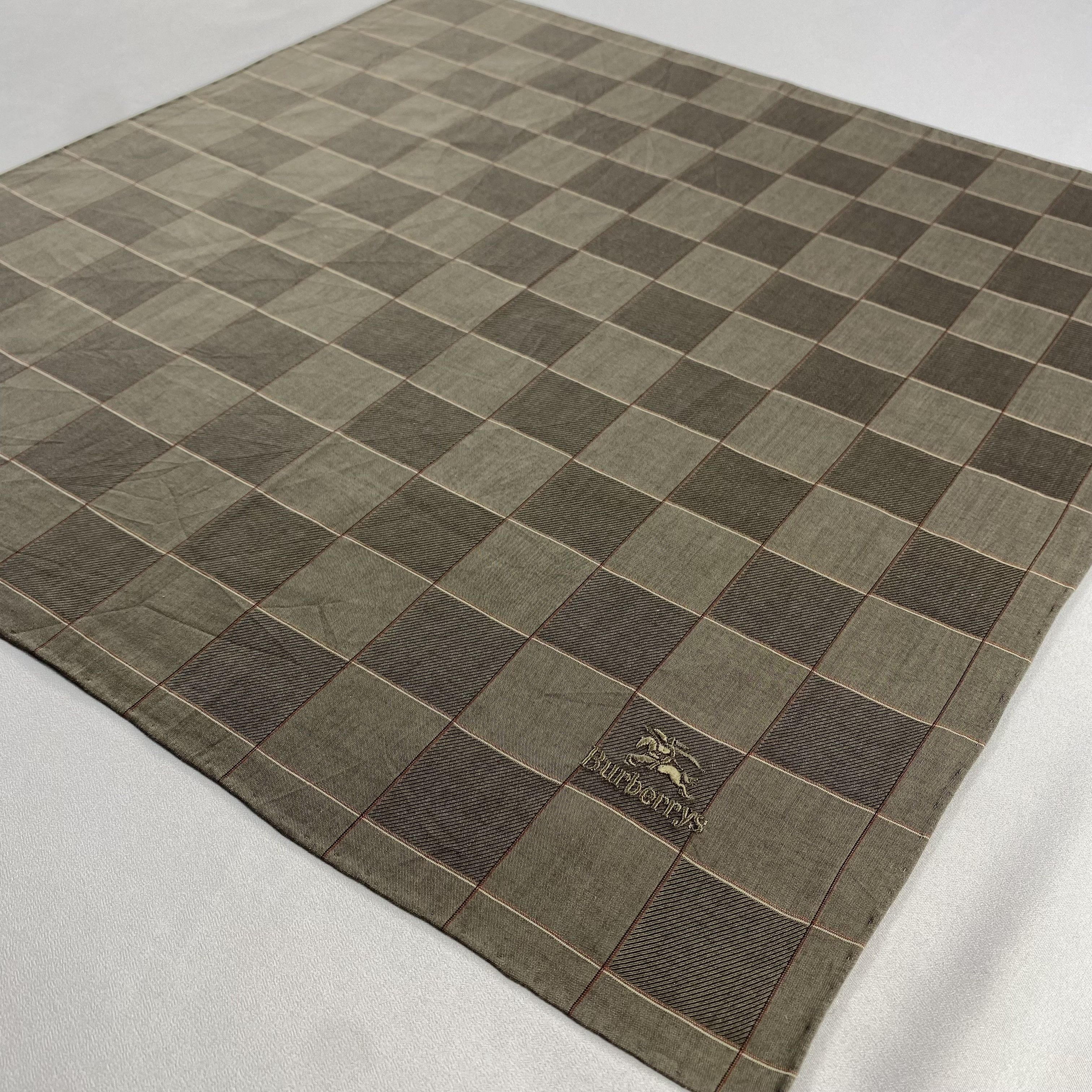 Burberry × Vintage Burberry Handkerchief / Neckerchief / Bandana-P611 Size ONE SIZE - 2 Thumbnail
