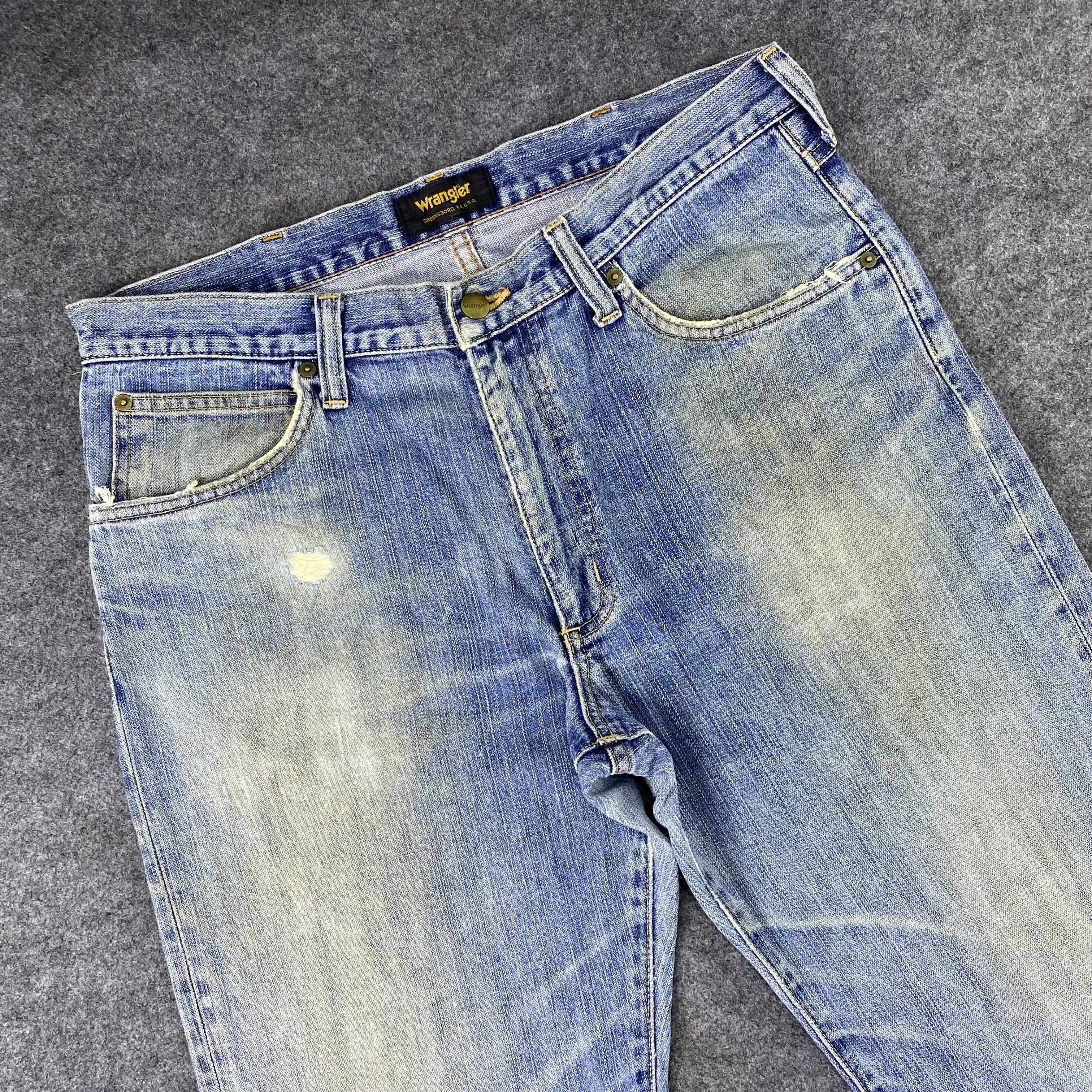 Vintage × Wrangler Vintage Wrangler Distress Blube Wash Jeans - J1149 Size US 35 - 6 Thumbnail