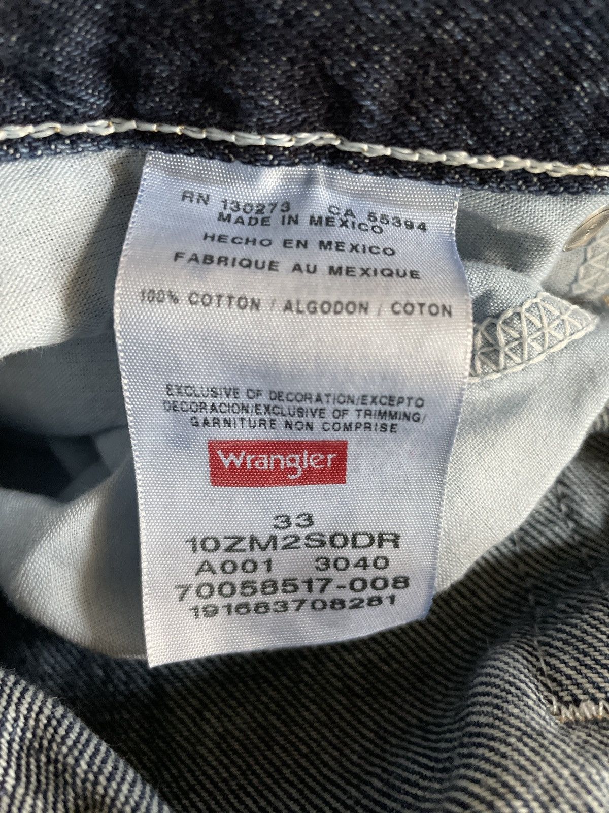 Designer × Wrangler Wrangler Medium Blue Denim Jean Shorts JORTS relaxed fit 33 Size US 33 - 12 Thumbnail