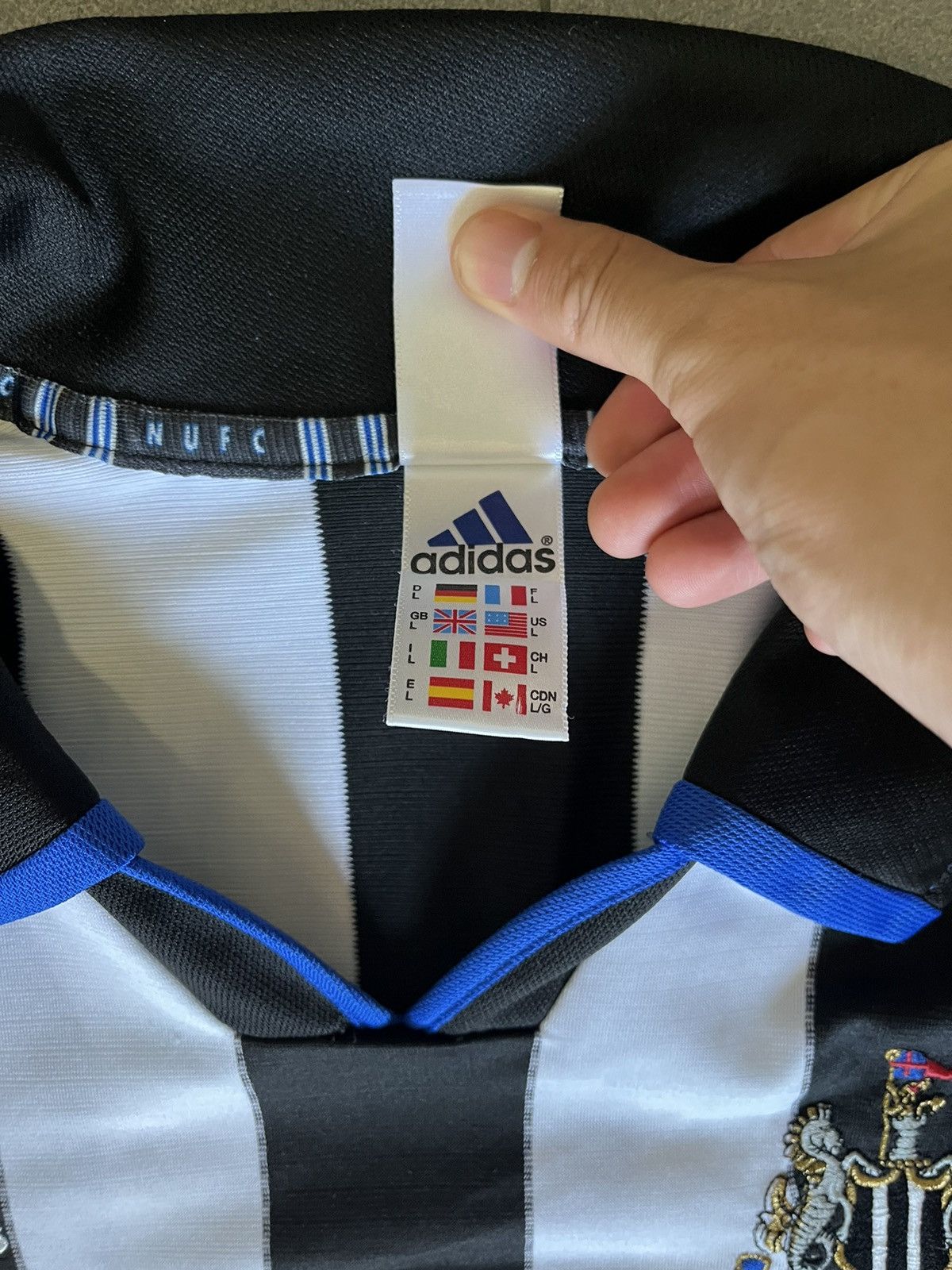 Vintage NEWCASTLE UNITED HOME 1999/2000 HOME JERSEY Size US L / EU 52-54 / 3 - 2 Thumbnail
