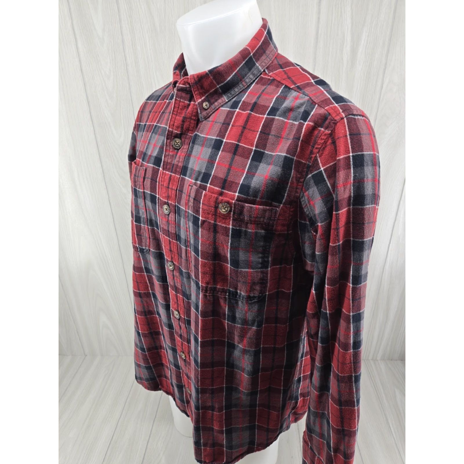 CO Duluth Trading Co Heavy Flannel Shirt Mens Large Red Black Plaid Shirt Size US L / EU 52-54 / 3 - 4 Thumbnail