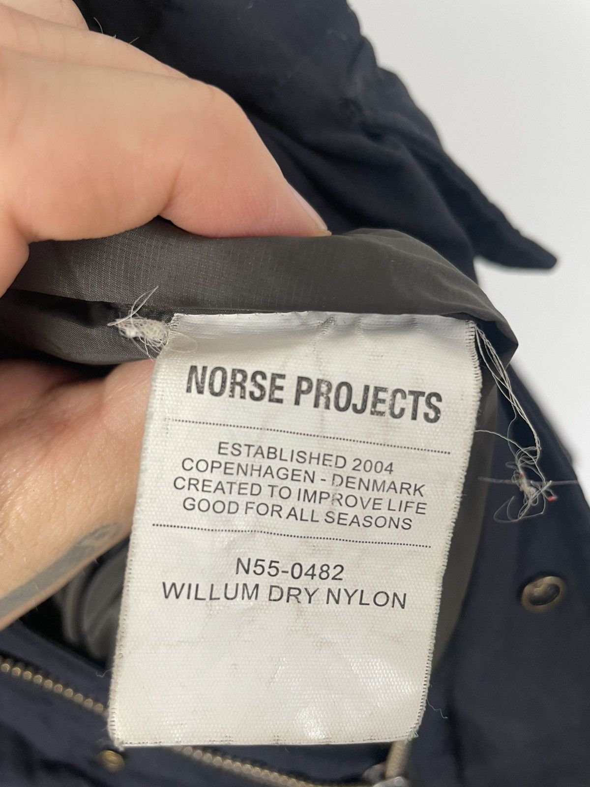 Norse Projects Norse Projects Willum Dry Nylon Down Puffer Jacket Navy Rare Size US L / EU 52-54 / 3 - 7 Thumbnail