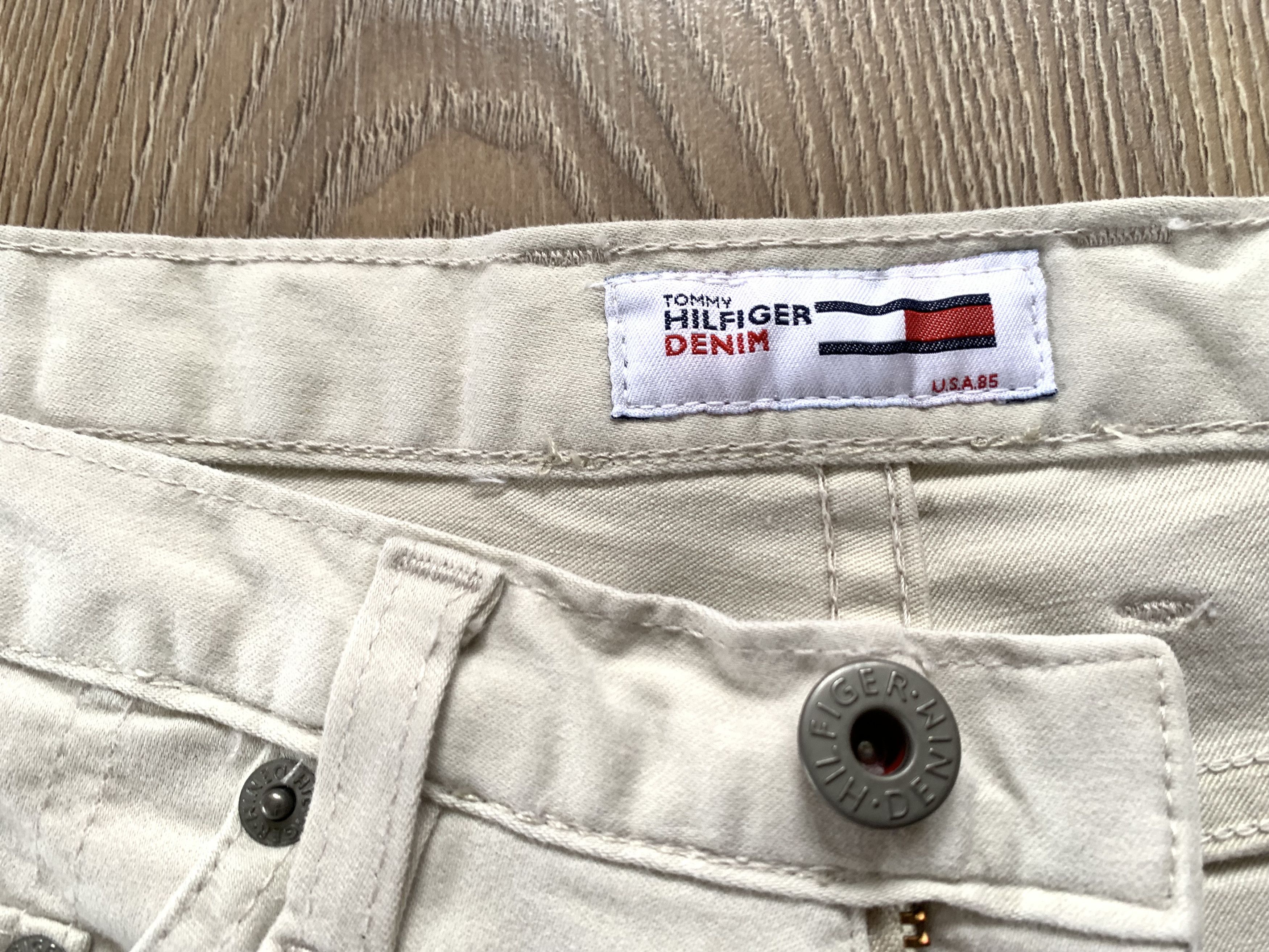Tommy Hilfiger Women’s Tommy Hilfiger Denim Hipster Bell Bottom Jeans Size 29" - 7 Thumbnail