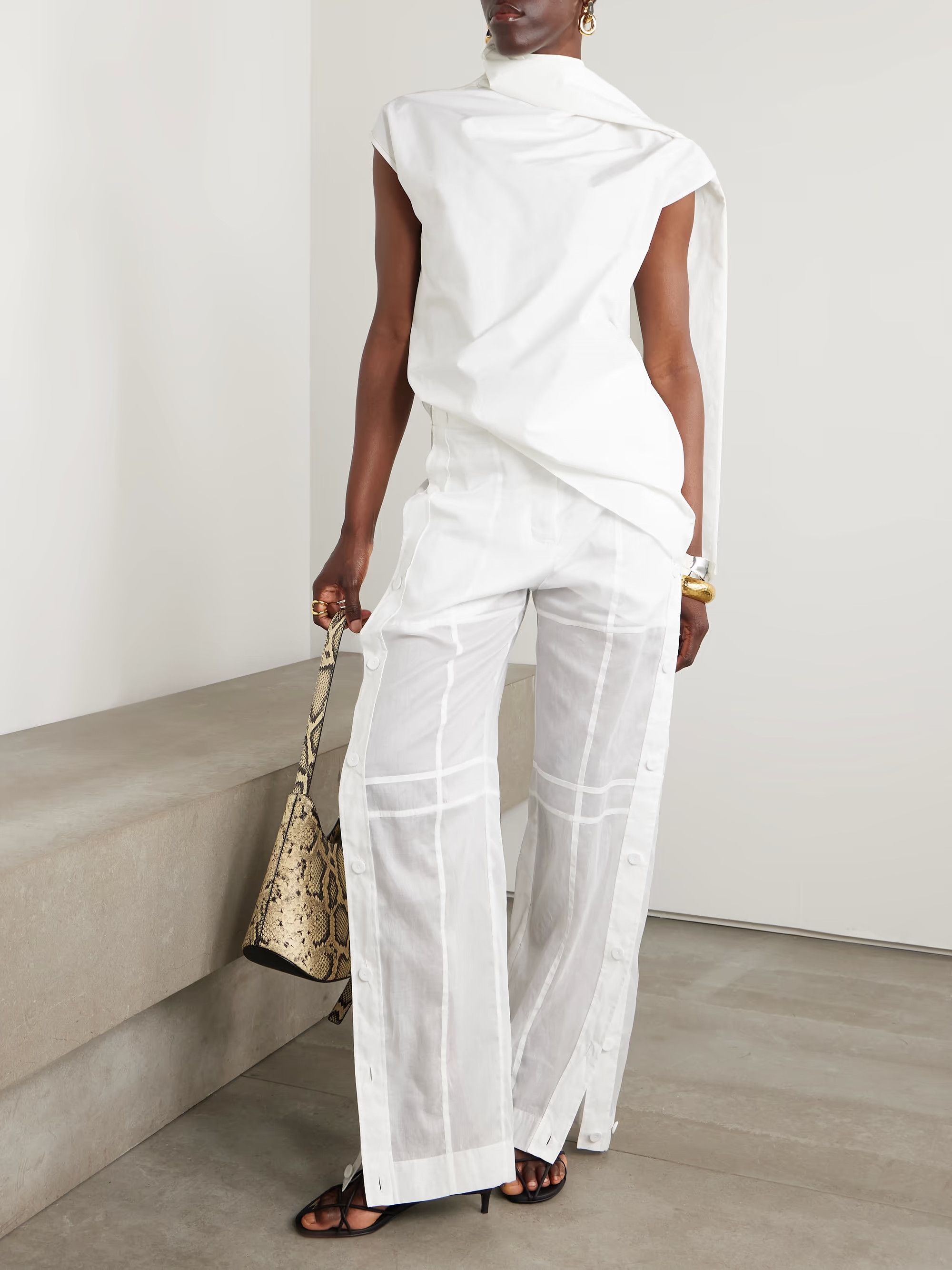 Jil Sander o1y1025 Sweatpant in White Size 27" / US 4 / IT 40 - 2 Thumbnail