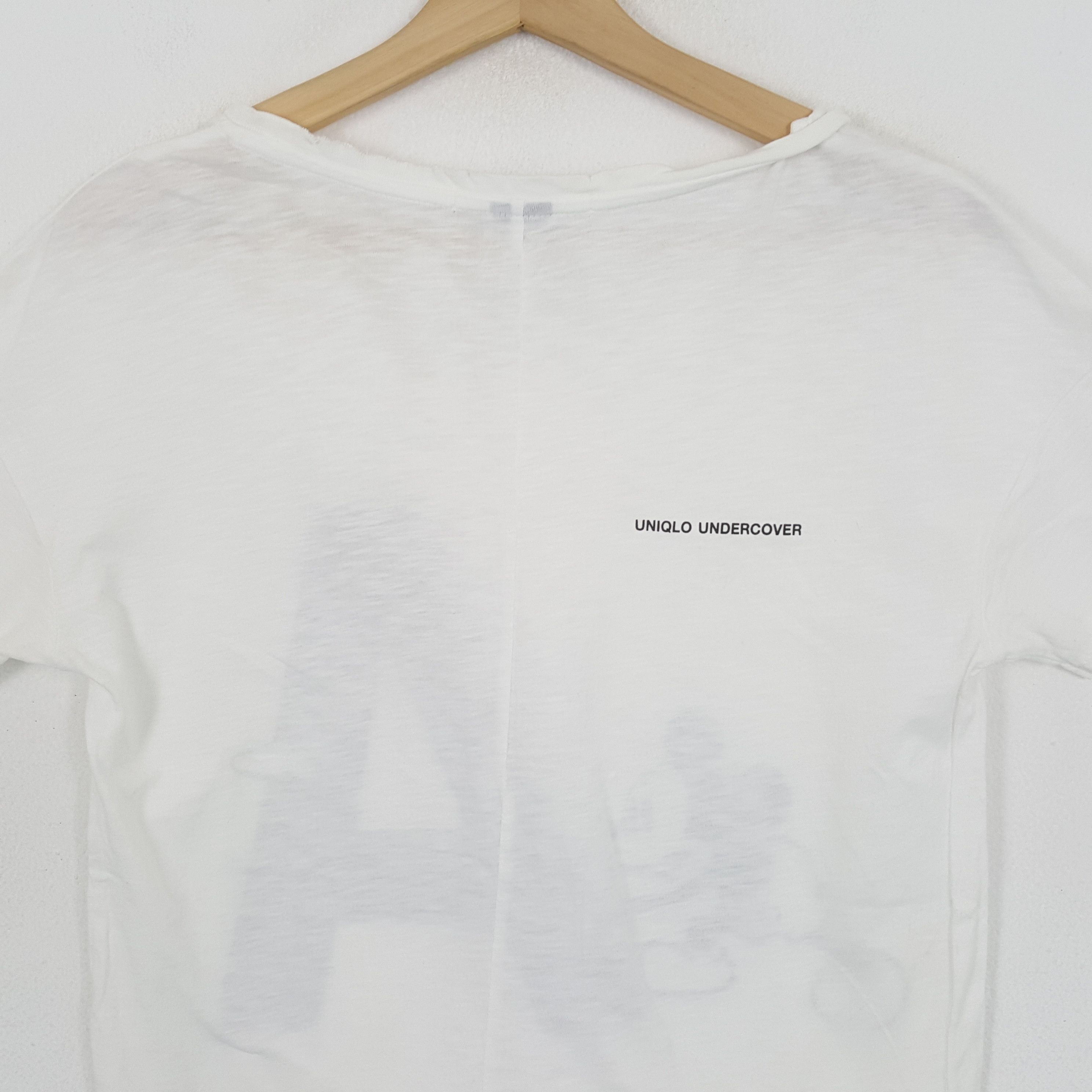 Mickey Mouse × Undercover × Vintage VIntage MICKEY x UNIQLO x UNDERCOVER Japanese Brand T-Shirts Size M / US 6-8 / IT 42-44 - 4 Thumbnail