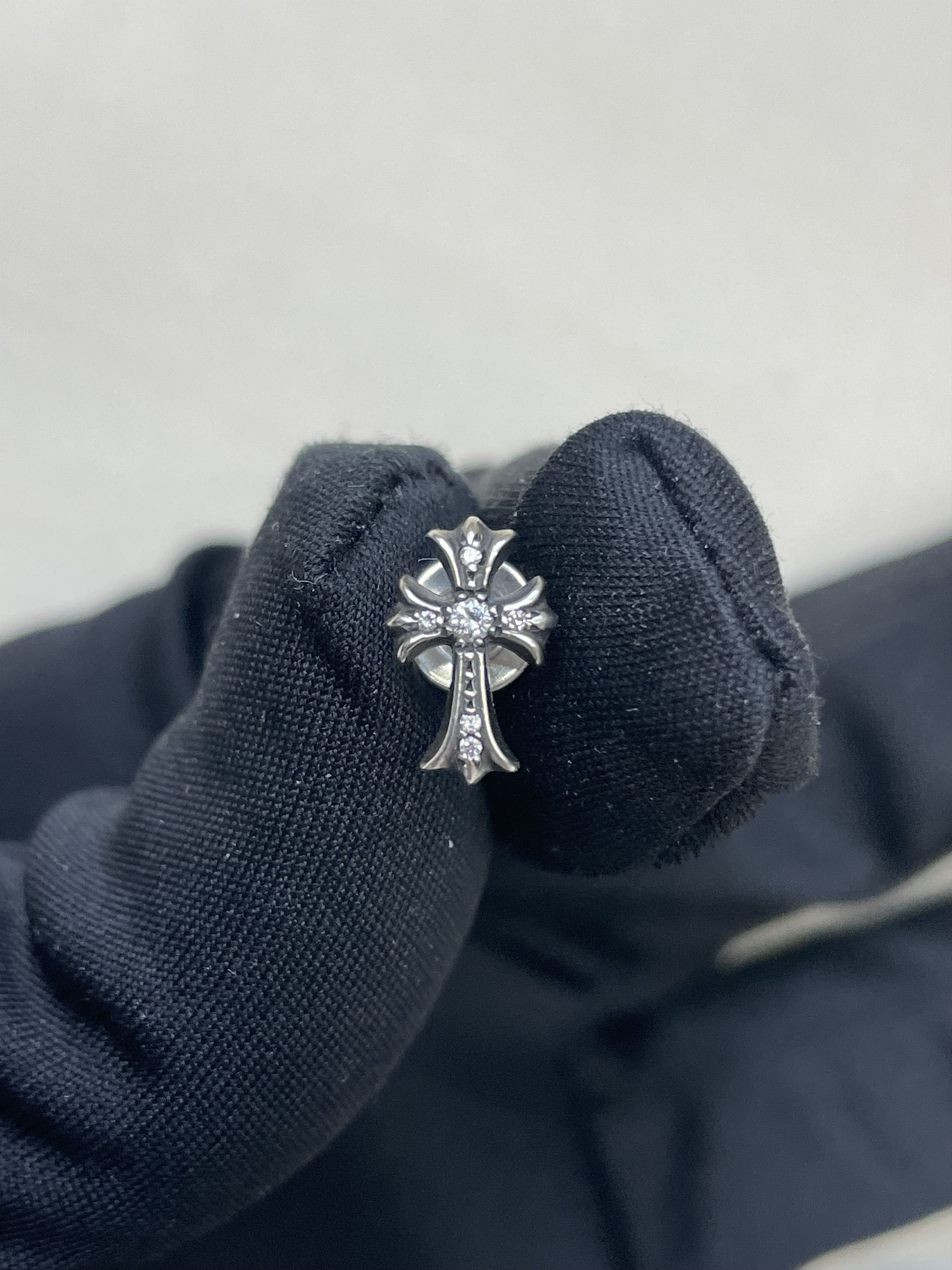 Chrome Hearts Chrome Hearts Silver Diamonds Cross Earring Stud Size ONE SIZE - 6 Thumbnail