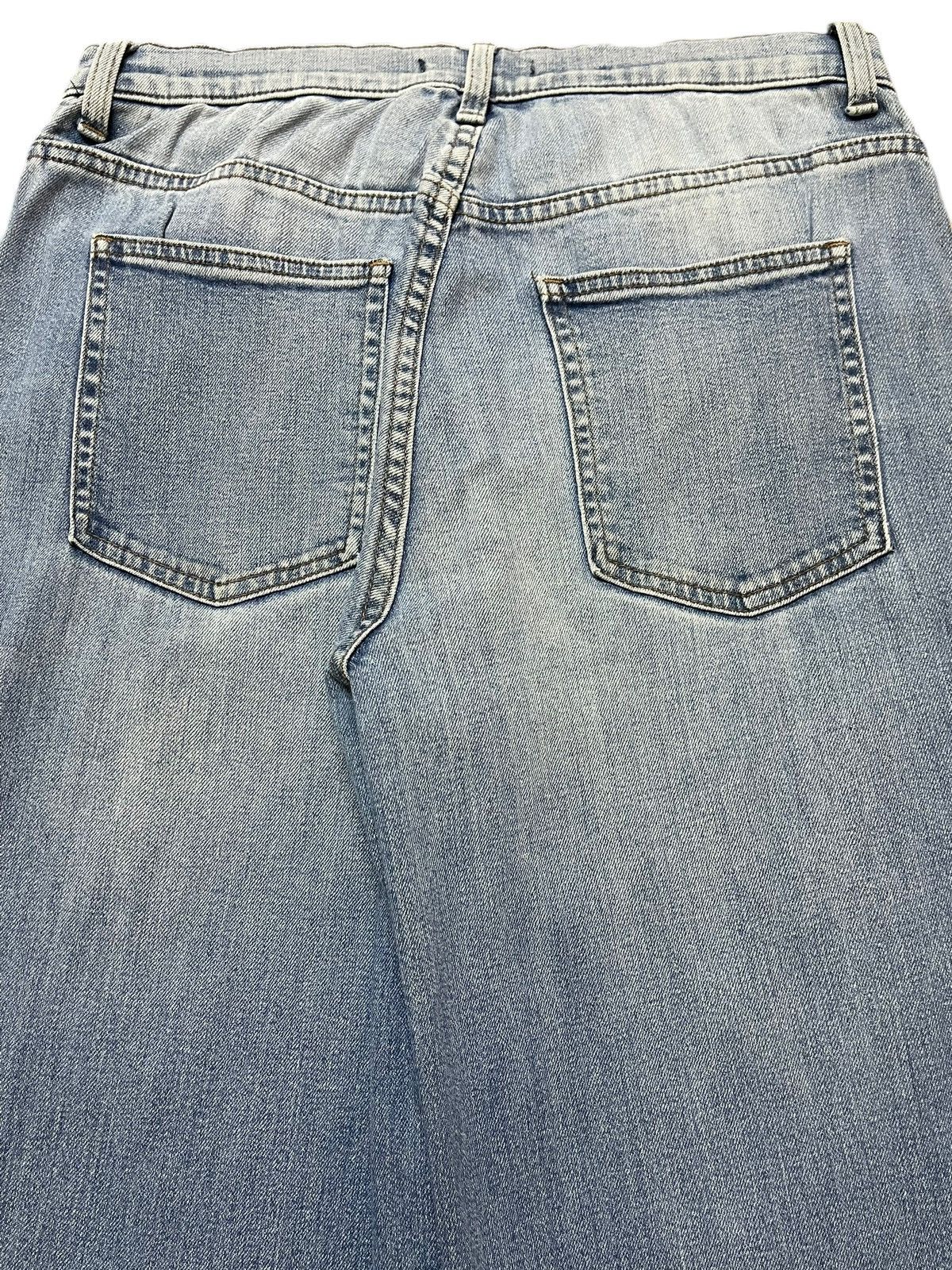Uniqlo Vintage Japanese Uniqlo Blue Faded Wash Style Baggy Jeans Size US 28 / EU 44 - 6 Thumbnail