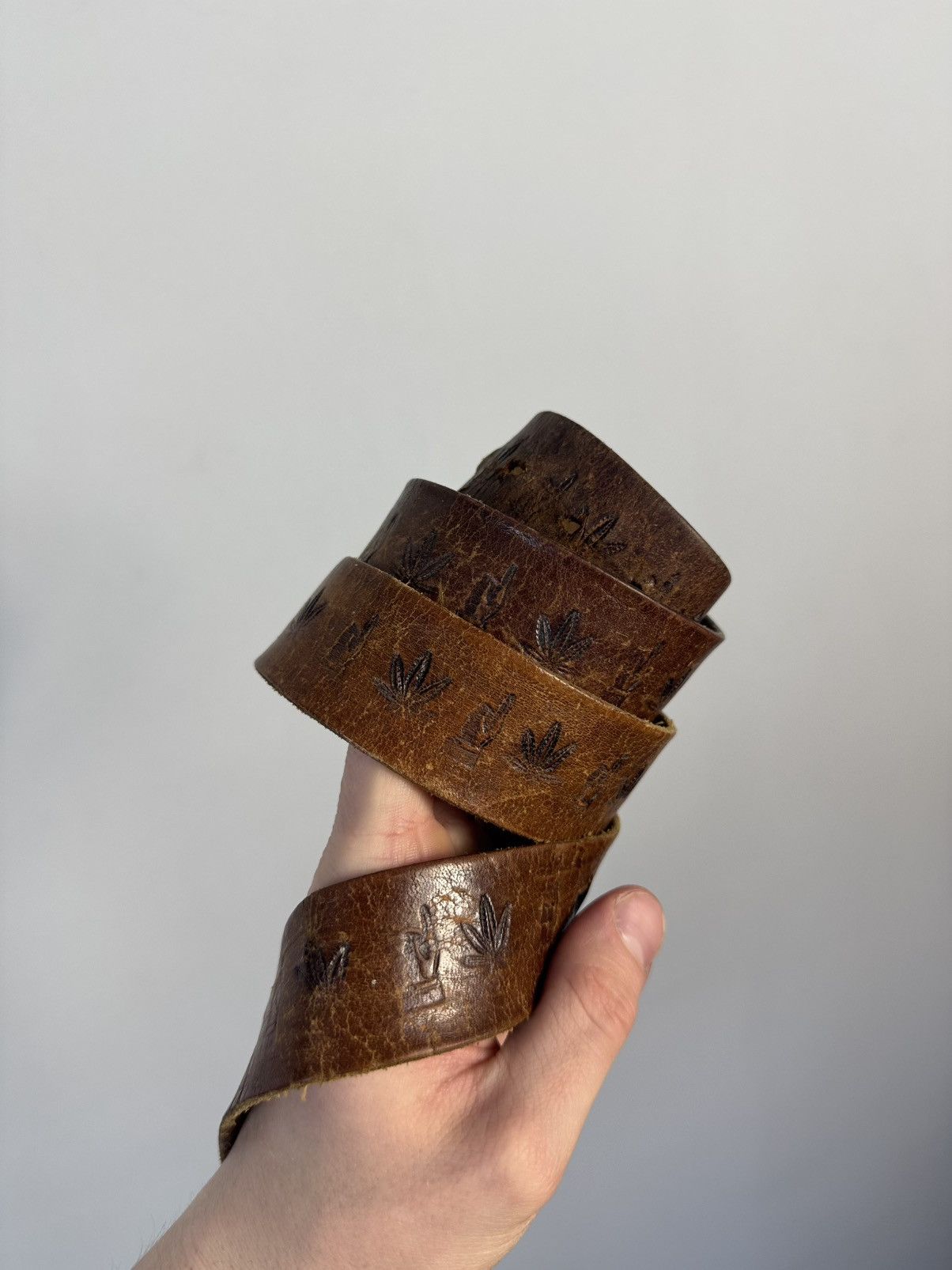 Vintage Very crazy Vintage solid marijuana belt Size ONE SIZE - 5 Thumbnail