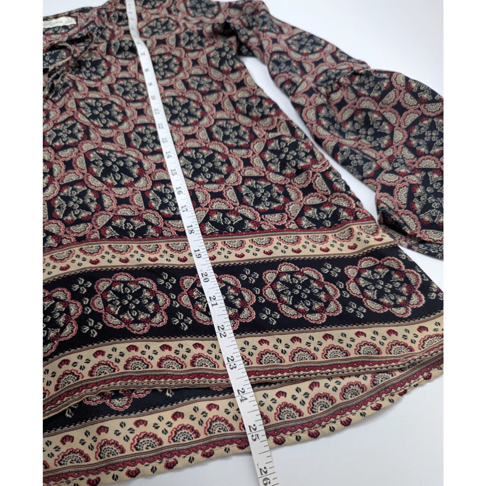 Abercrombie & Fitch Abercrombie & Fitch Blouse Womens Size S Peasant Bell Sleeve Multicolor Long Sleeve Pullover Size S / US 4 / IT 40 - 5 Thumbnail