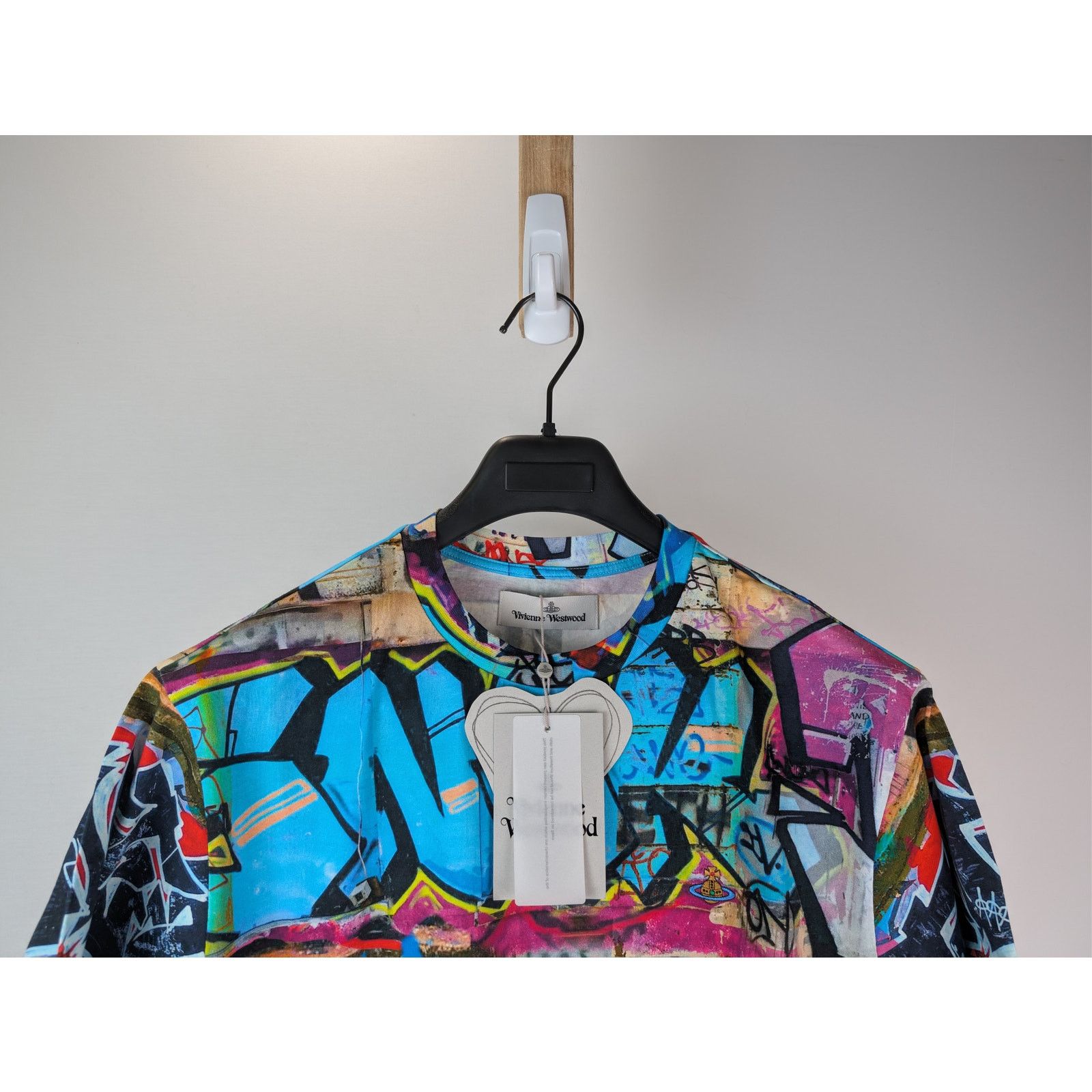 Vivienne Westwood o1rshd1 Classic Graffiti Print T-Shirt in Multiolor Size US S / EU 44-46 / 1 - 3 Thumbnail