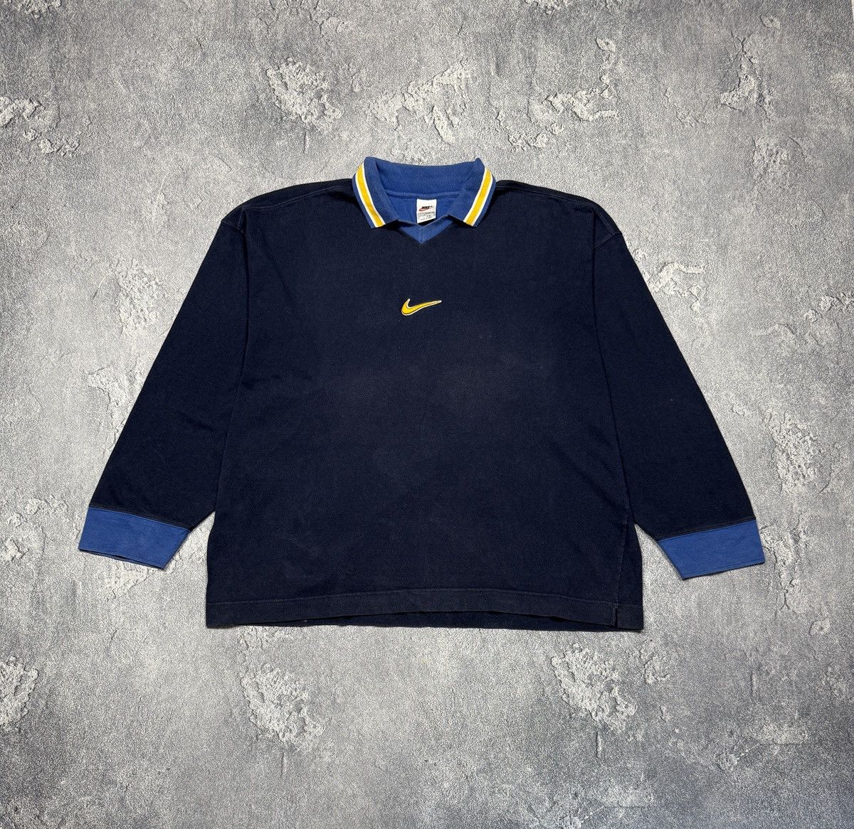 Nike Vintage Nike center logo sweatshirt Size US XXL / EU 58 / 5 - 1 Thumbnail