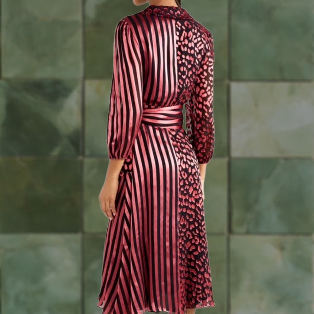 Alice + Olivia Alice + Olivia Abigail Wrap Silk Blend Leopard Rose V-Neck Dress Sz 2 Size XS / US 0-2 / IT 36-38 - 1 Thumbnail