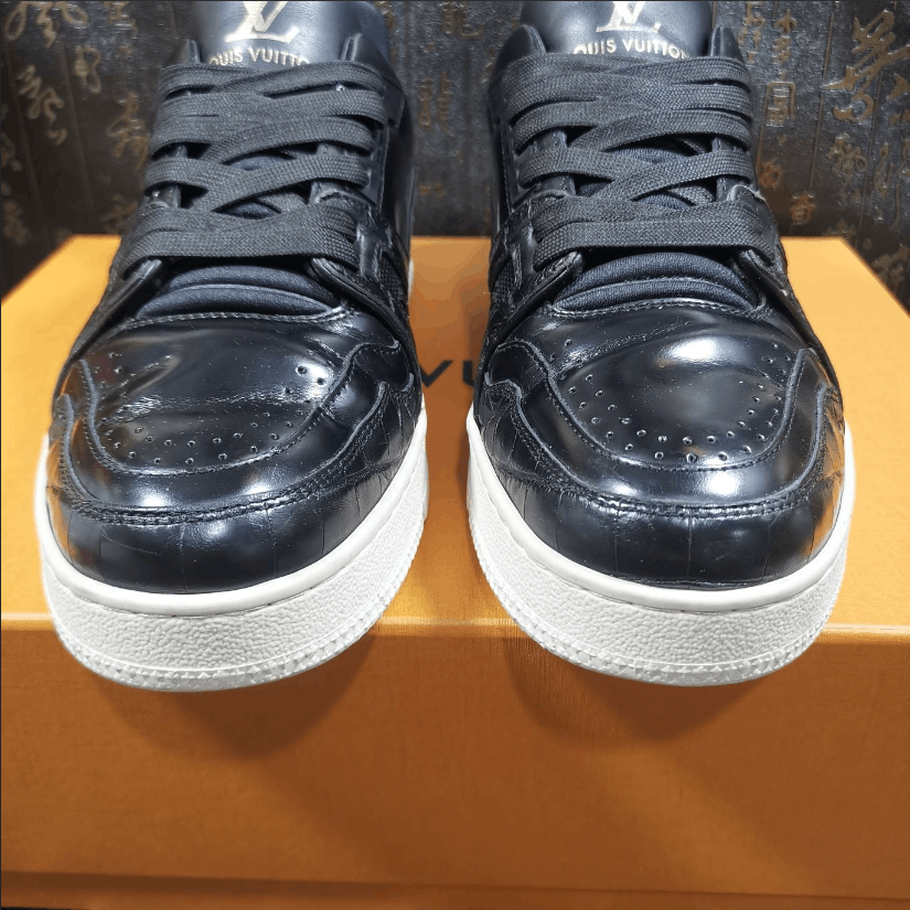 Louis Vuitton Louis Vuitton low-top fashion skate shoes Size US 7 / EU 40 - 13 Thumbnail