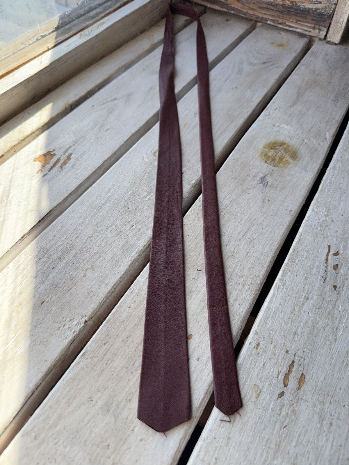 Genuine Leather Retro Vintage Burgundy Leather Tie 90s Western Biker Style Size ONE SIZE - 1 Thumbnail